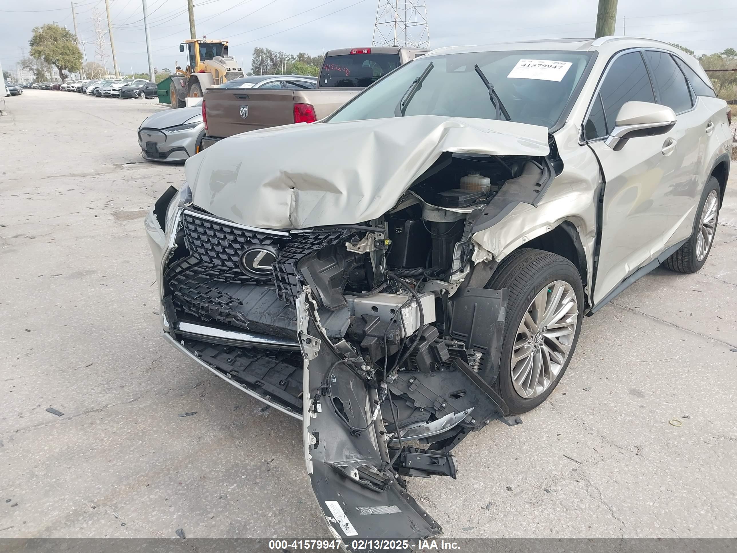 LEXUS RX image 6