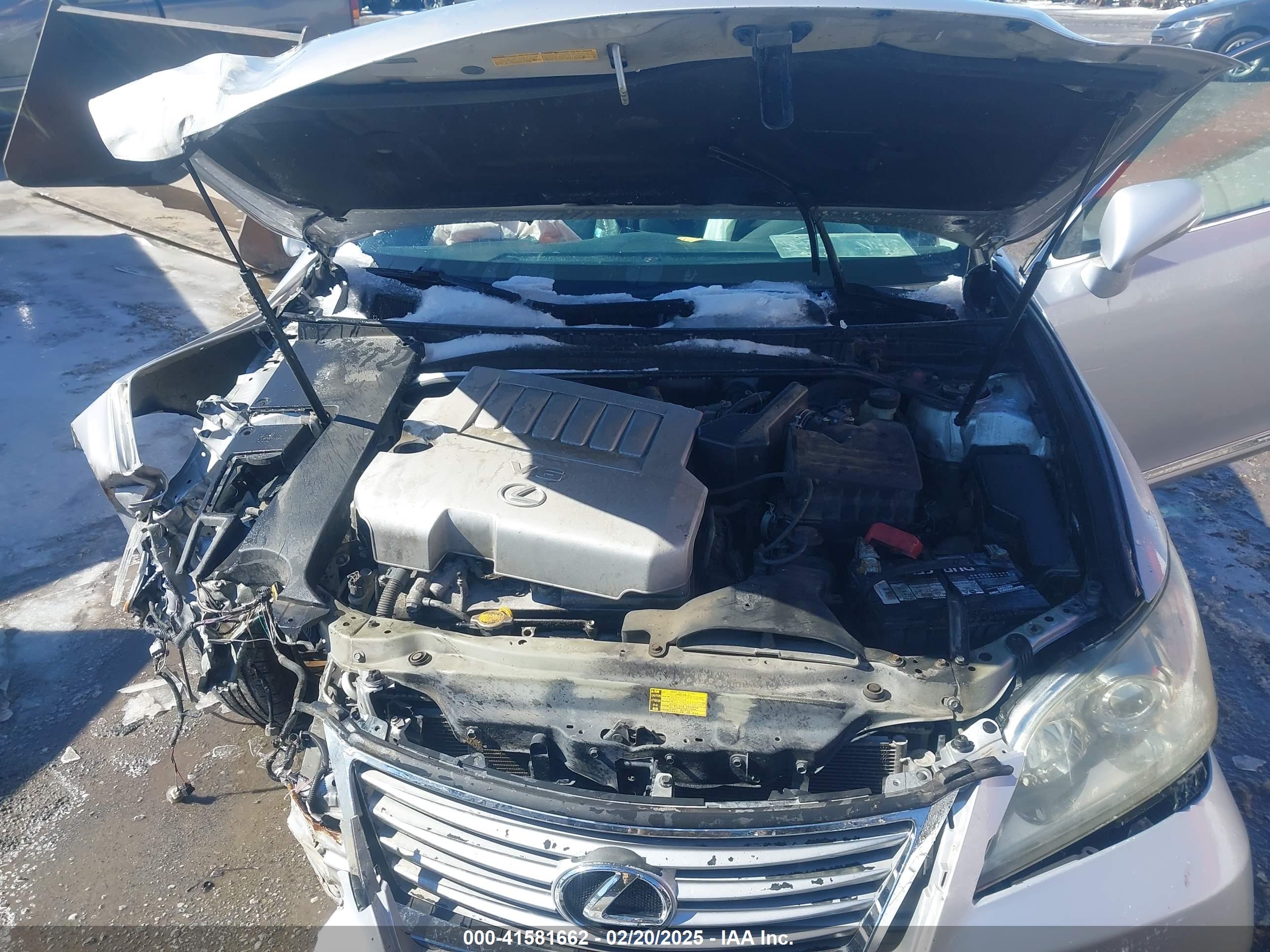 LEXUS ES image 10