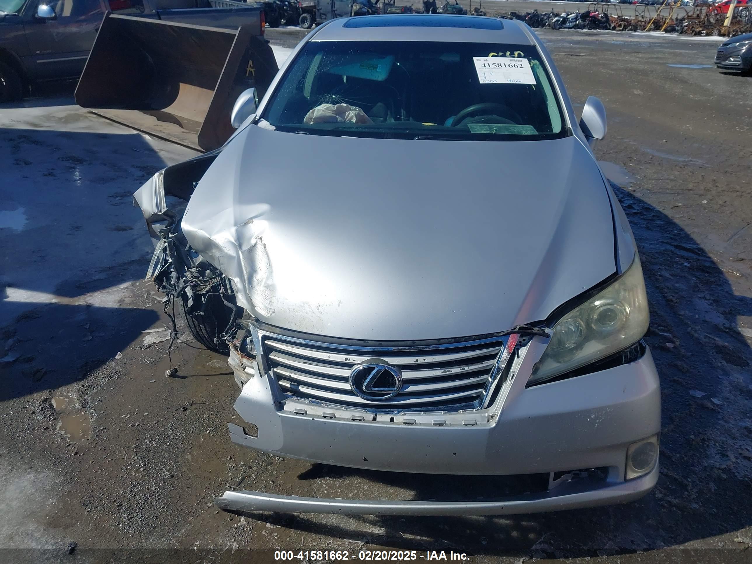 LEXUS ES image 6