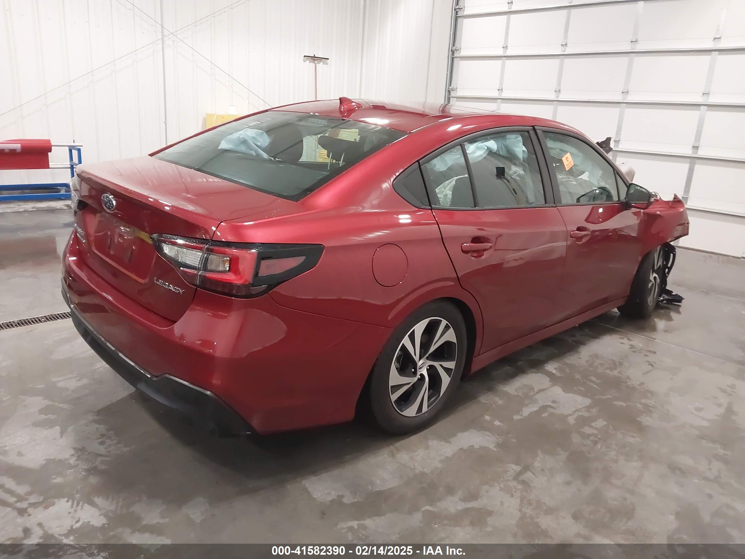 SUBARU LEGACY image 4