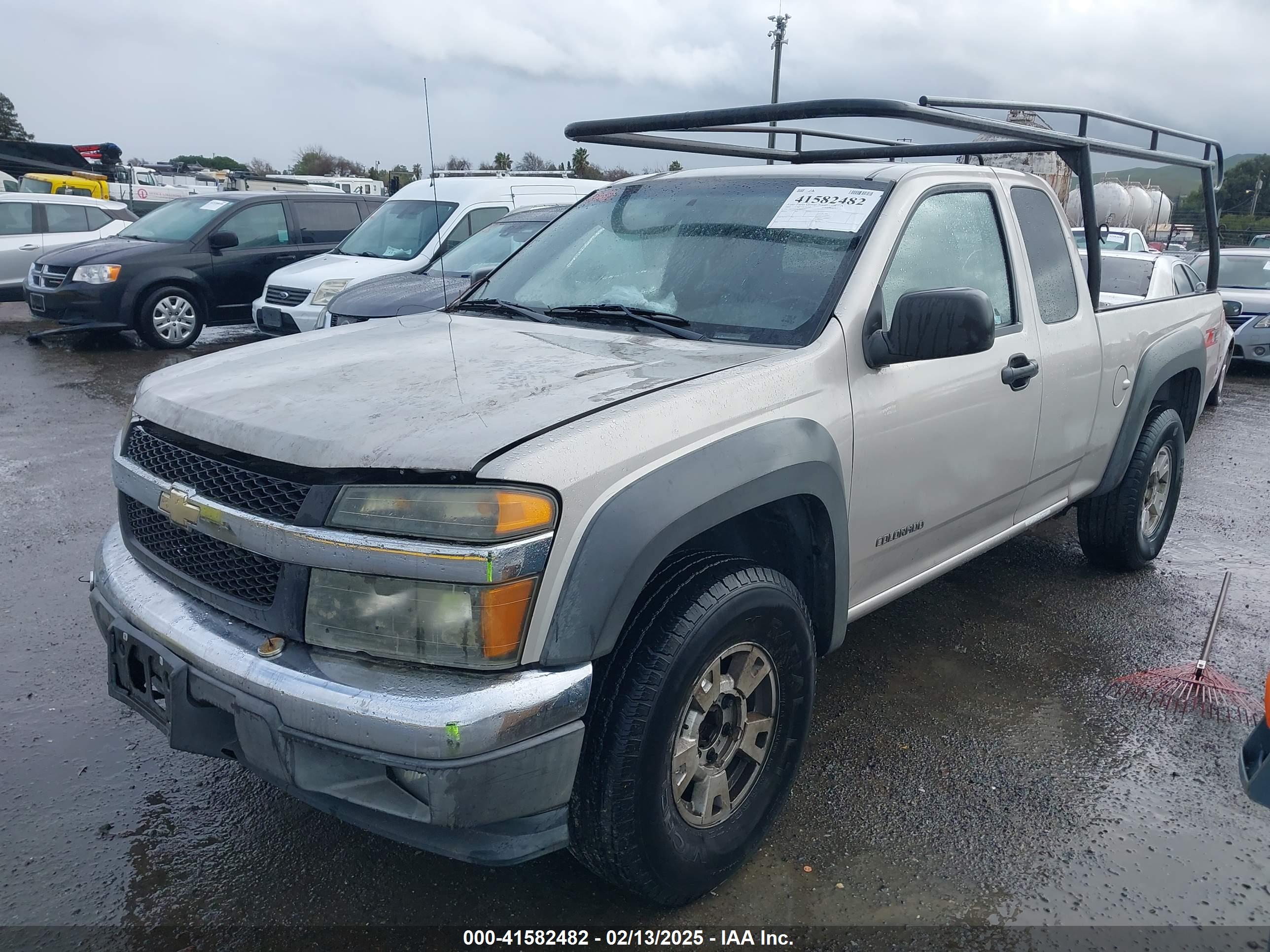 CHEVROLET COLORADO image 2