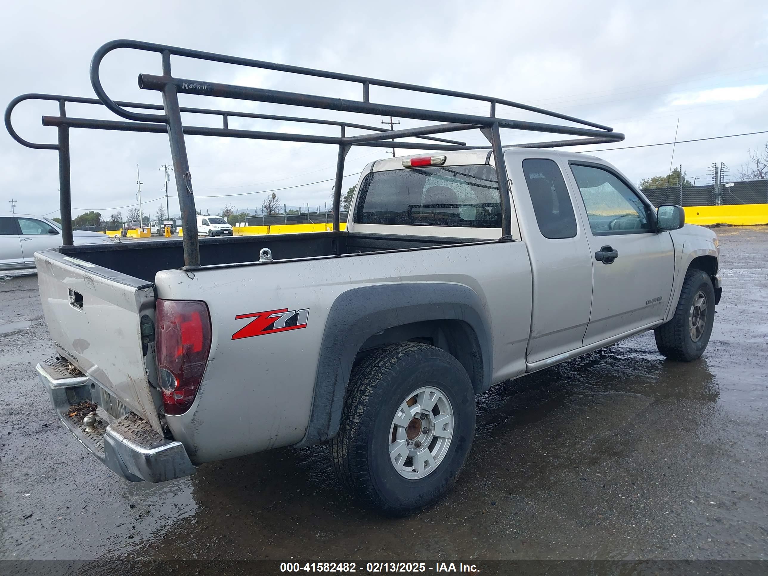 CHEVROLET COLORADO image 4