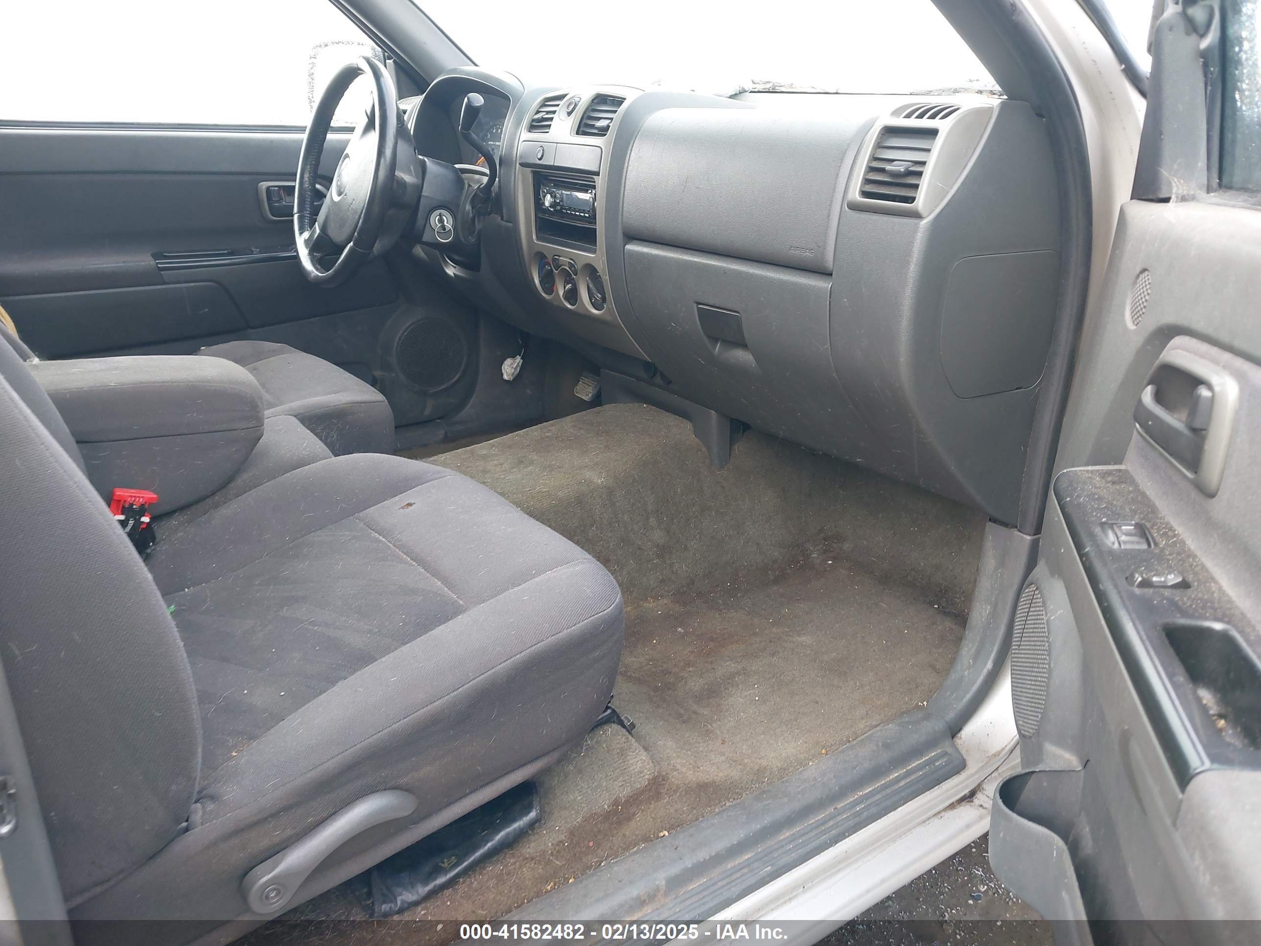 CHEVROLET COLORADO image 5