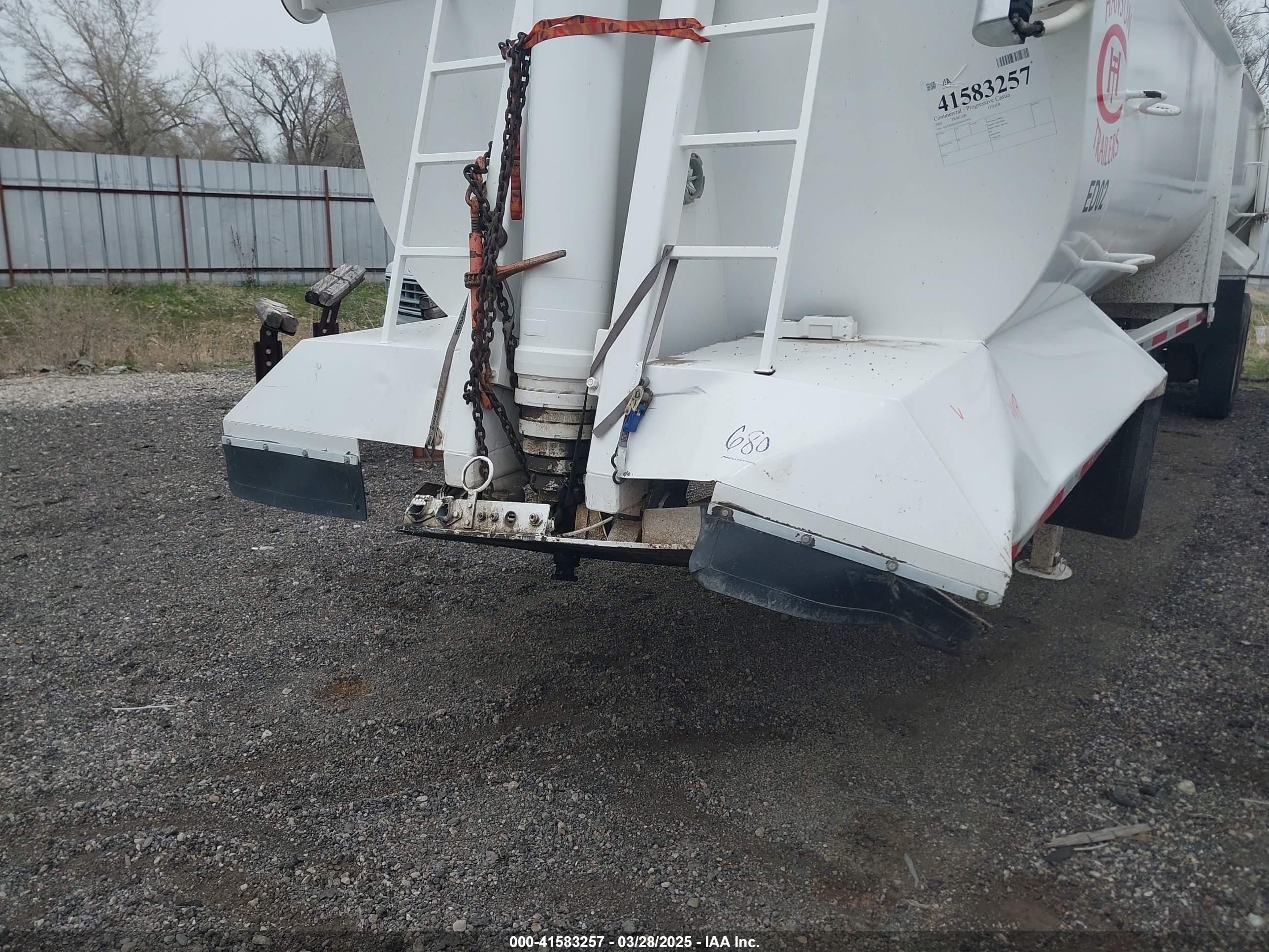TRAILER HANSON image 10