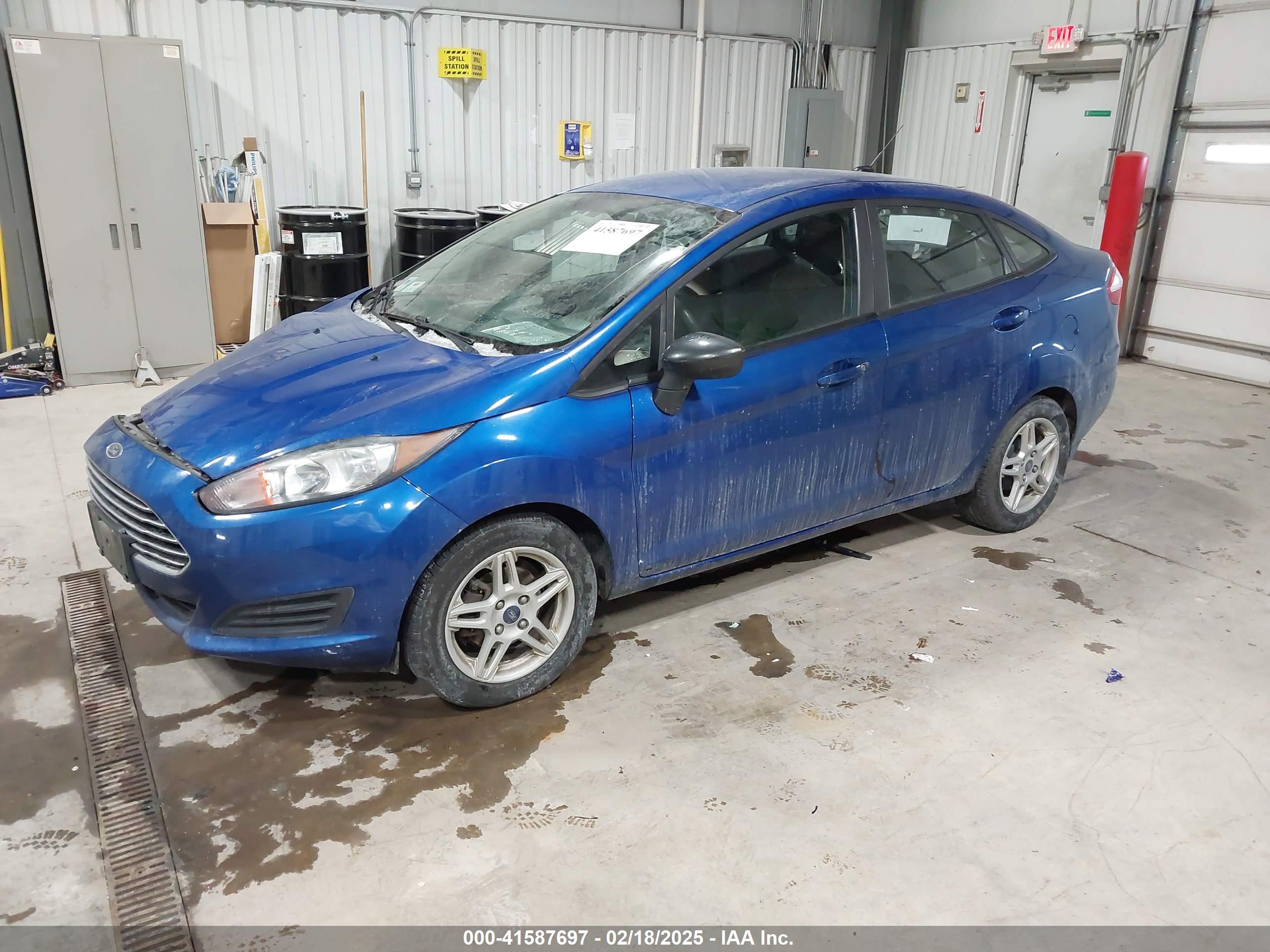 FORD FIESTA image 2