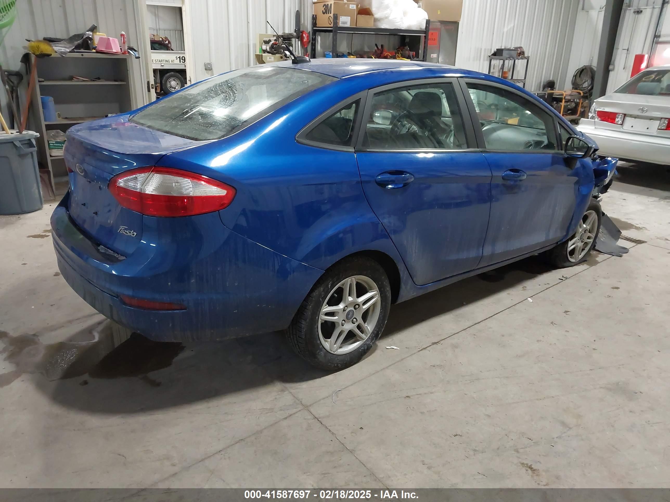FORD FIESTA image 4
