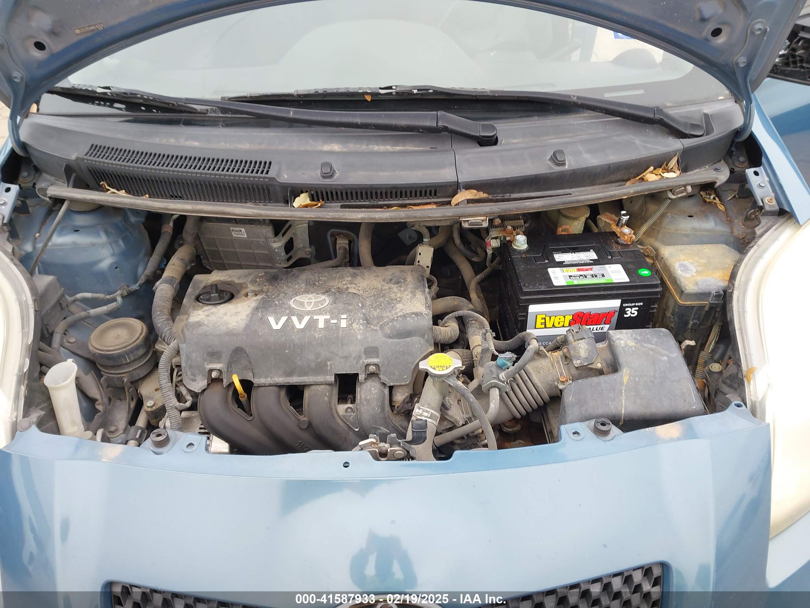 TOYOTA YARIS image 10