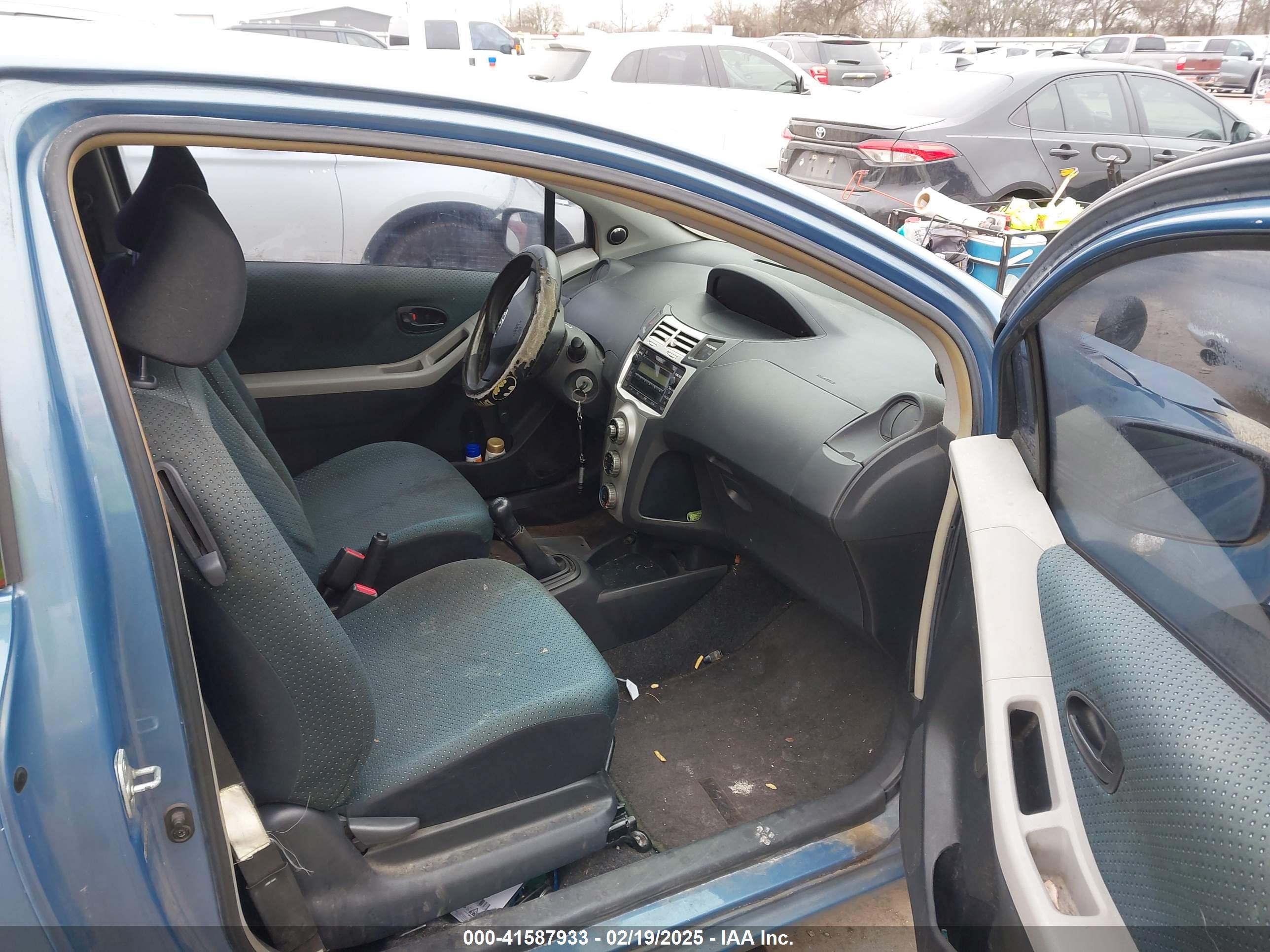 TOYOTA YARIS image 5