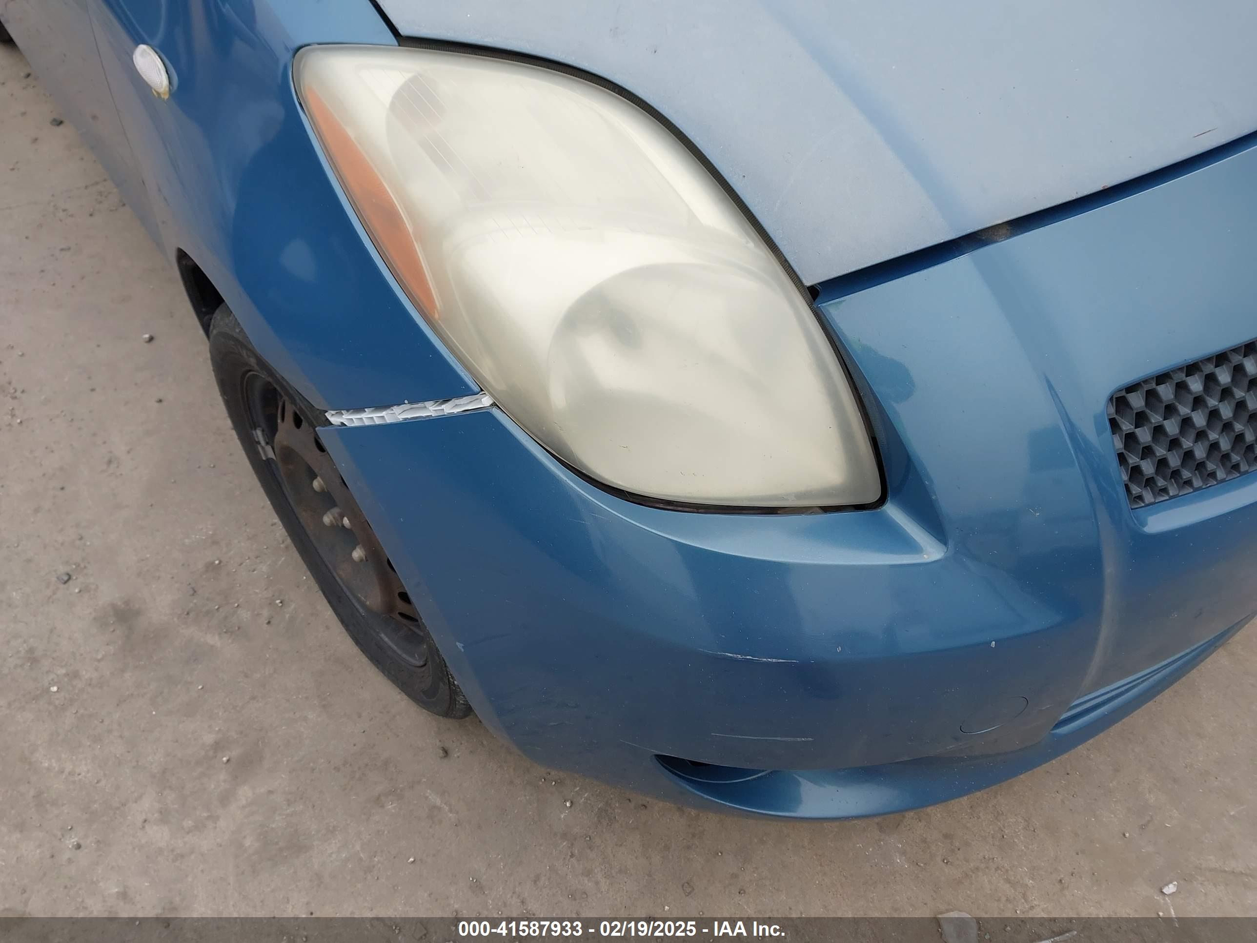 TOYOTA YARIS image 6