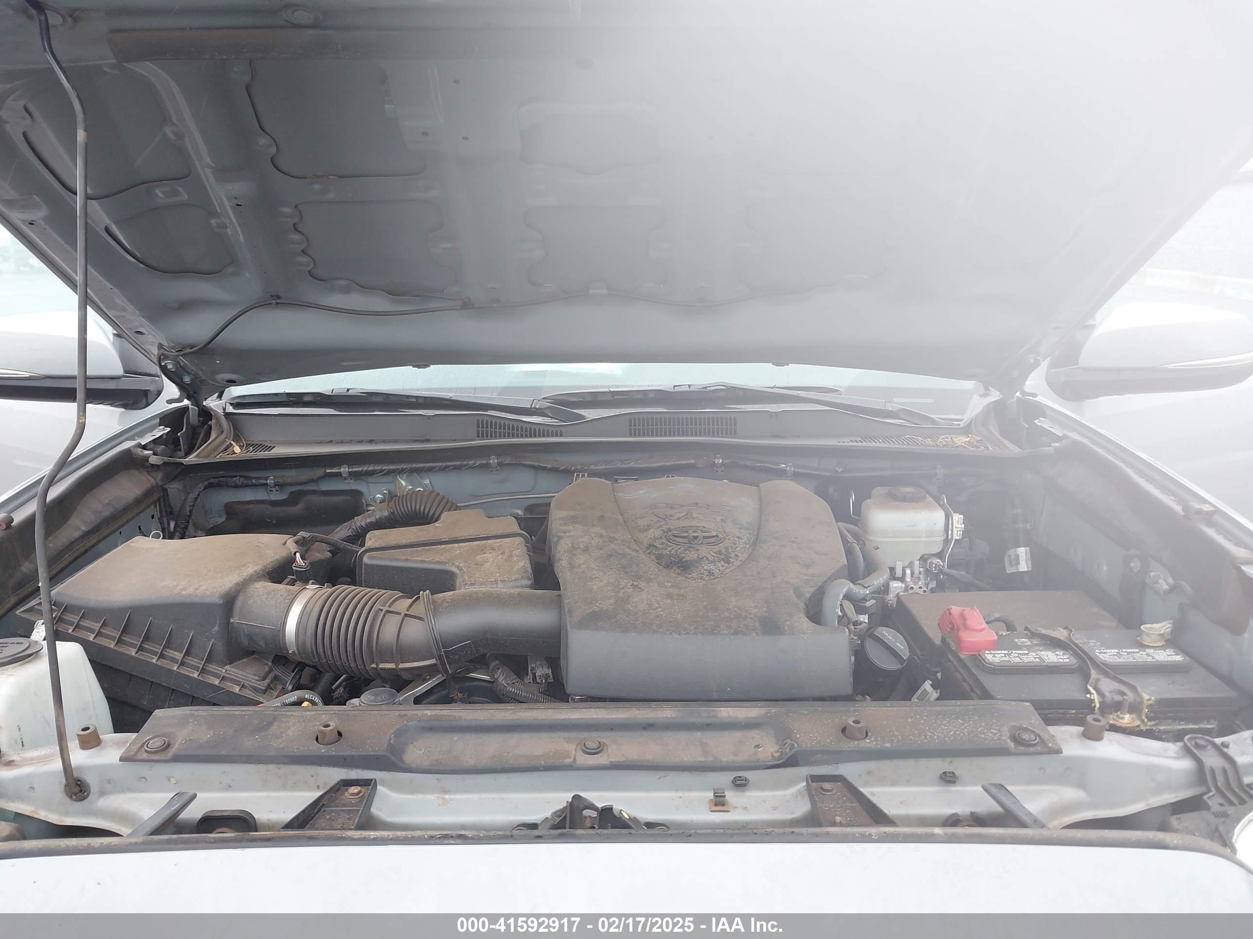 TOYOTA TACOMA image 10