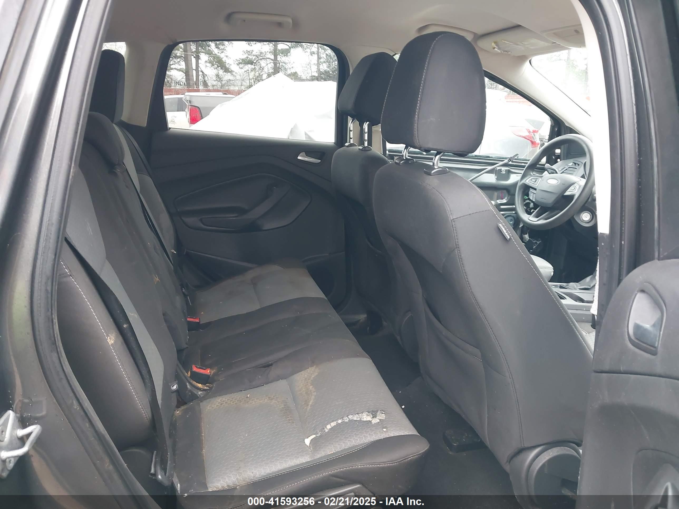 FORD ESCAPE image 8