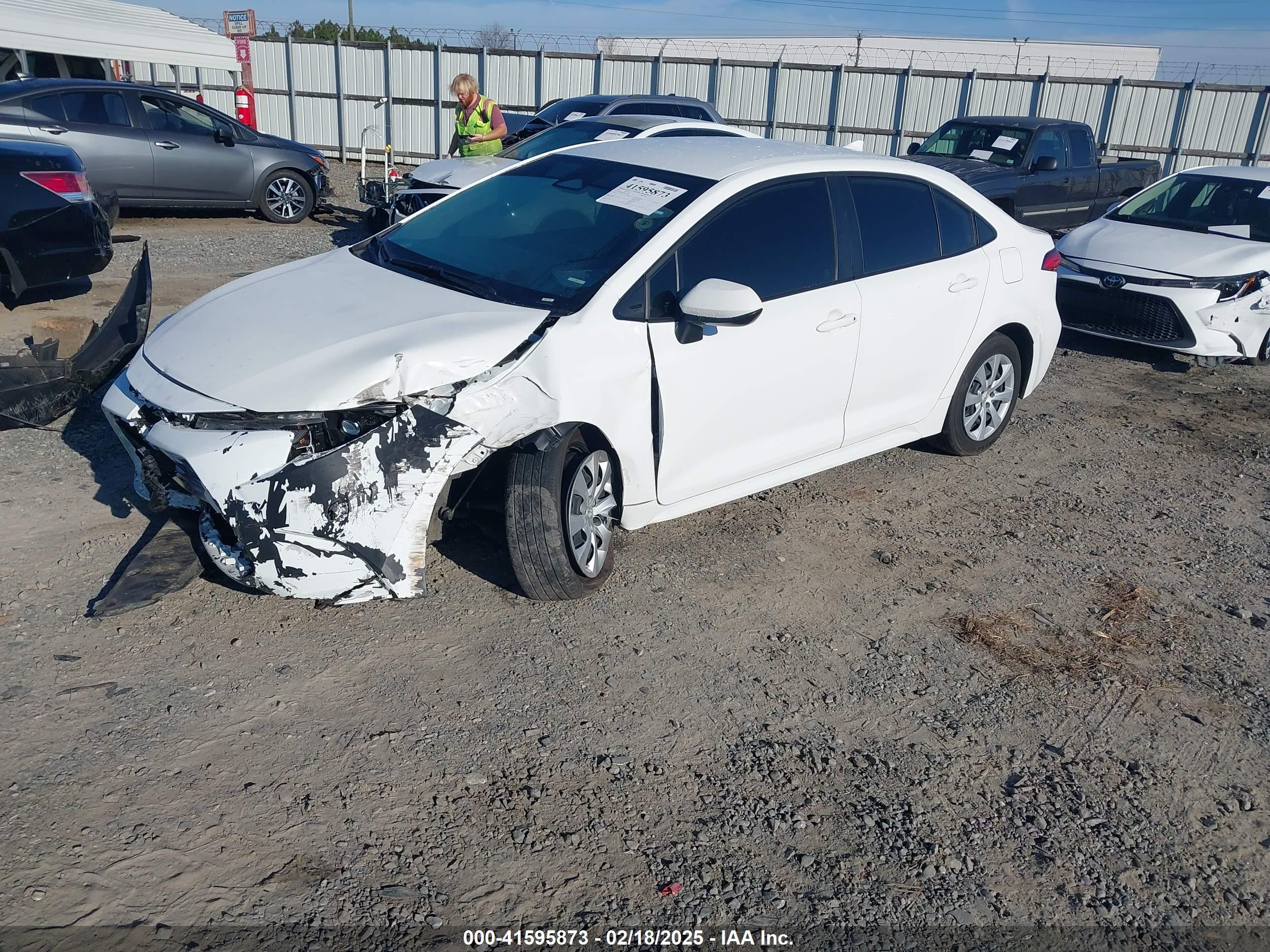 TOYOTA COROLLA image 2