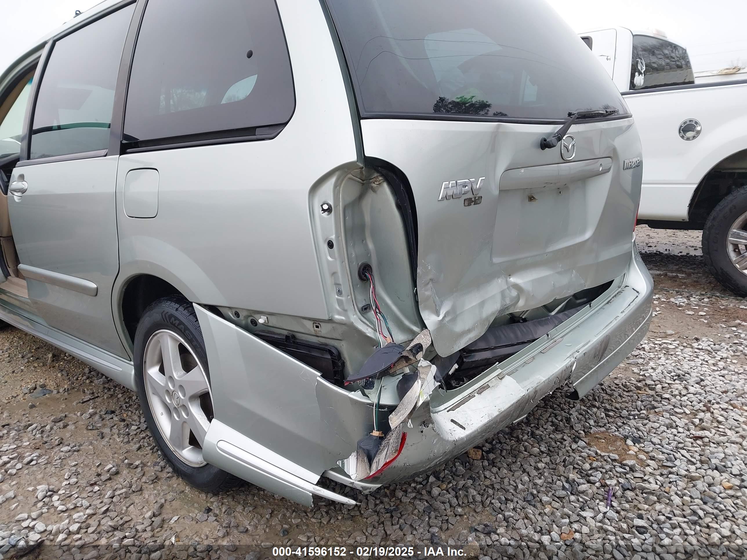 MAZDA MPV image 6