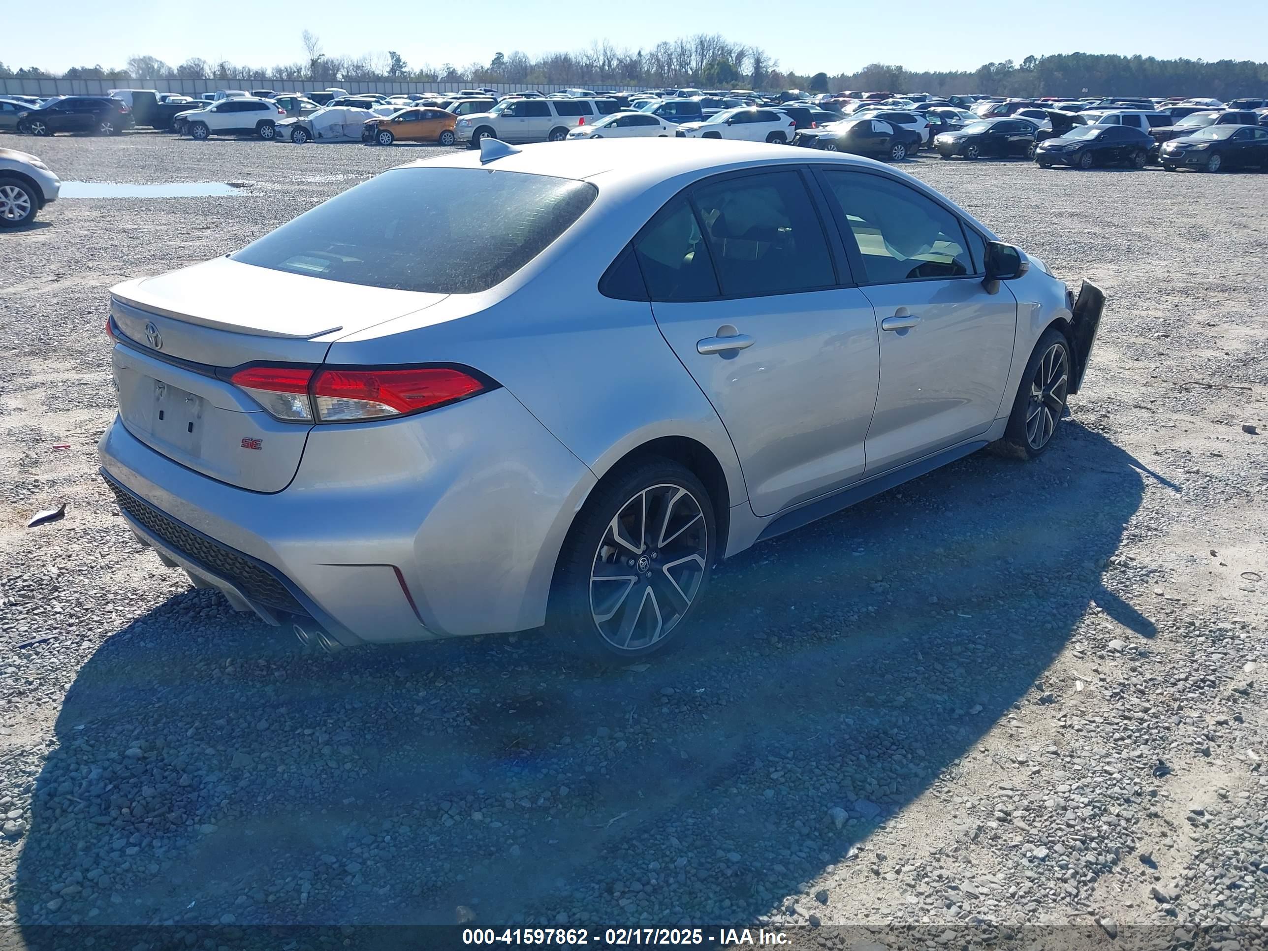 TOYOTA COROLLA image 4