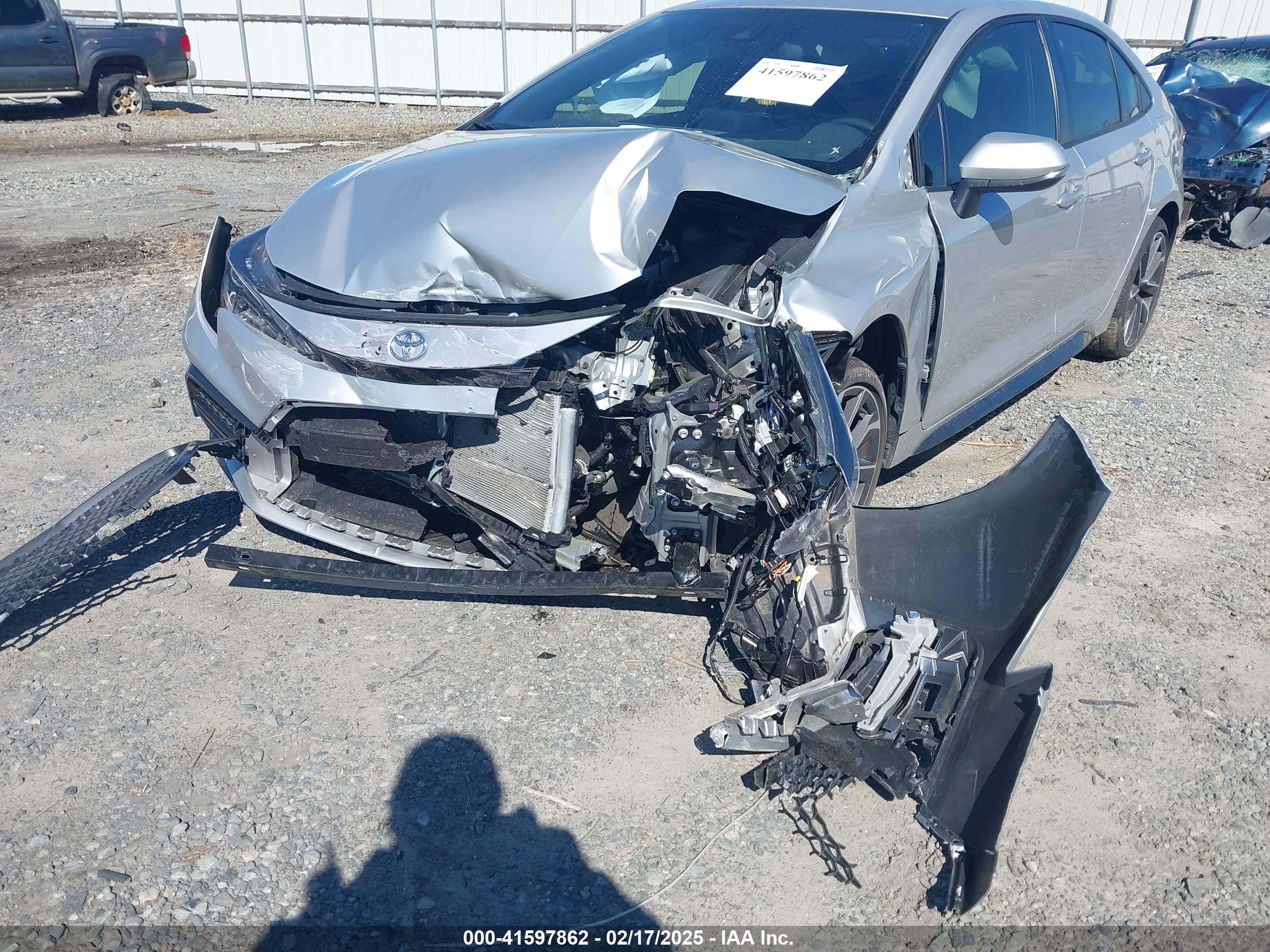TOYOTA COROLLA image 6