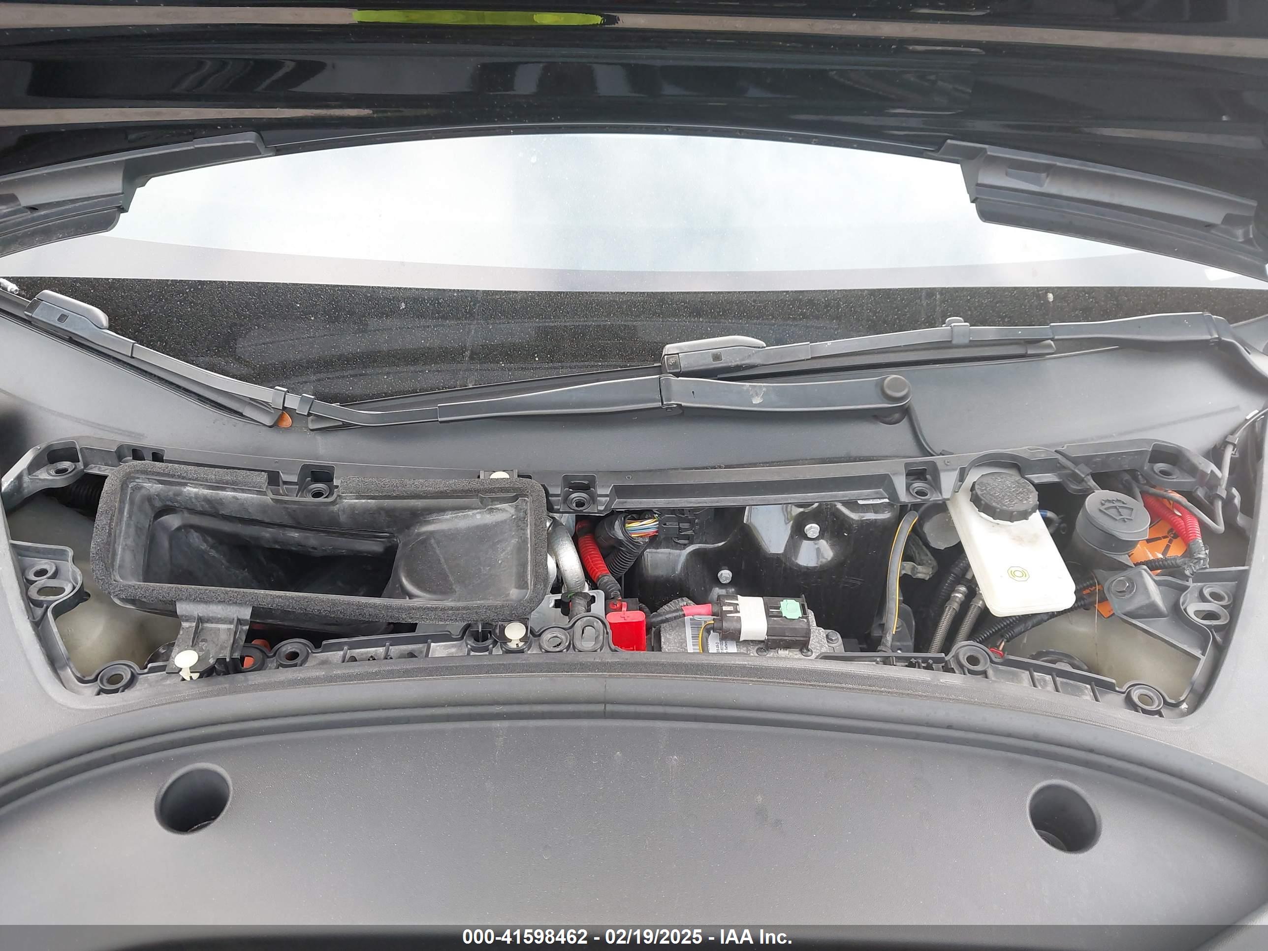 TESLA MODEL image 10