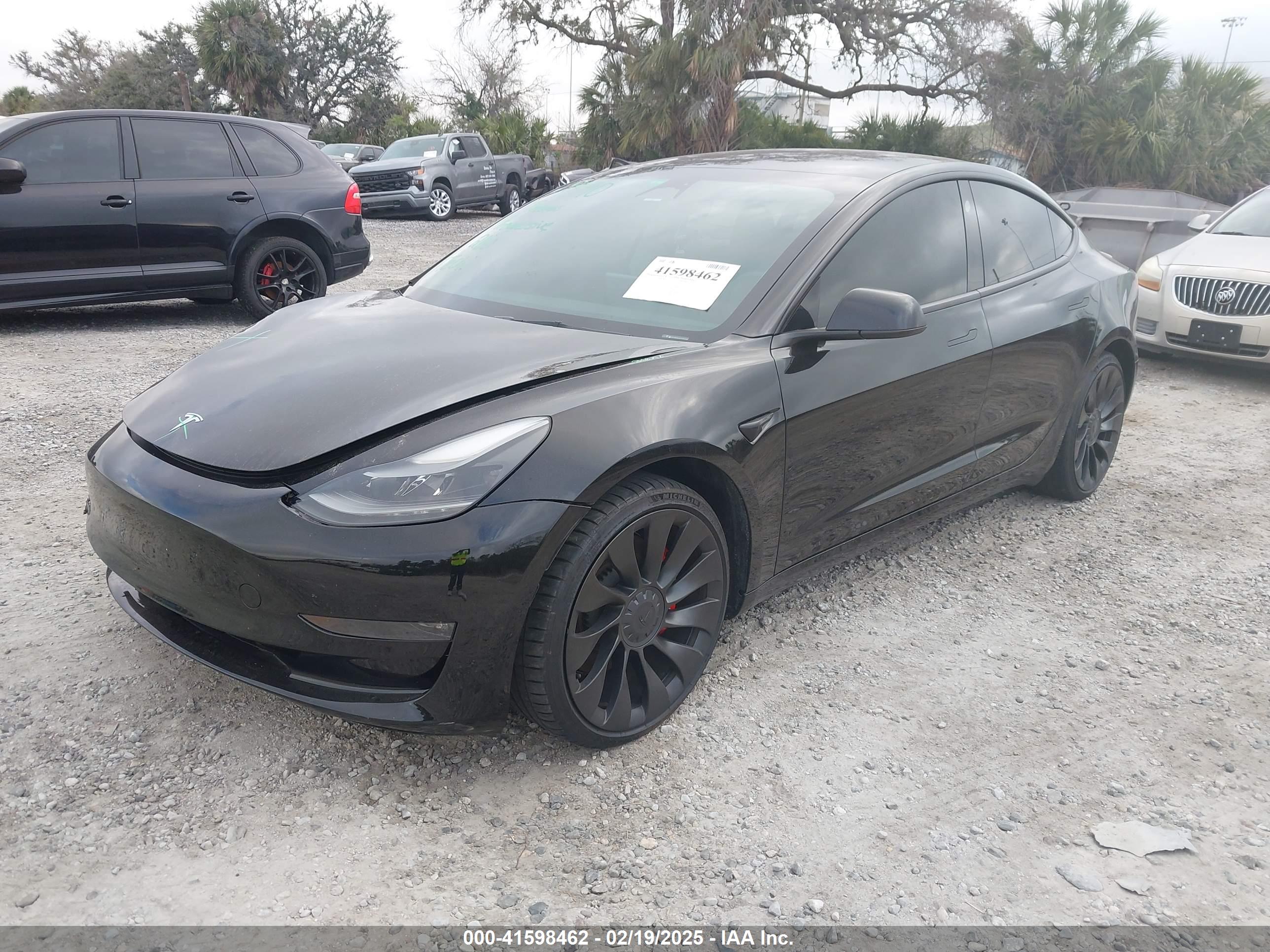 TESLA MODEL image 2