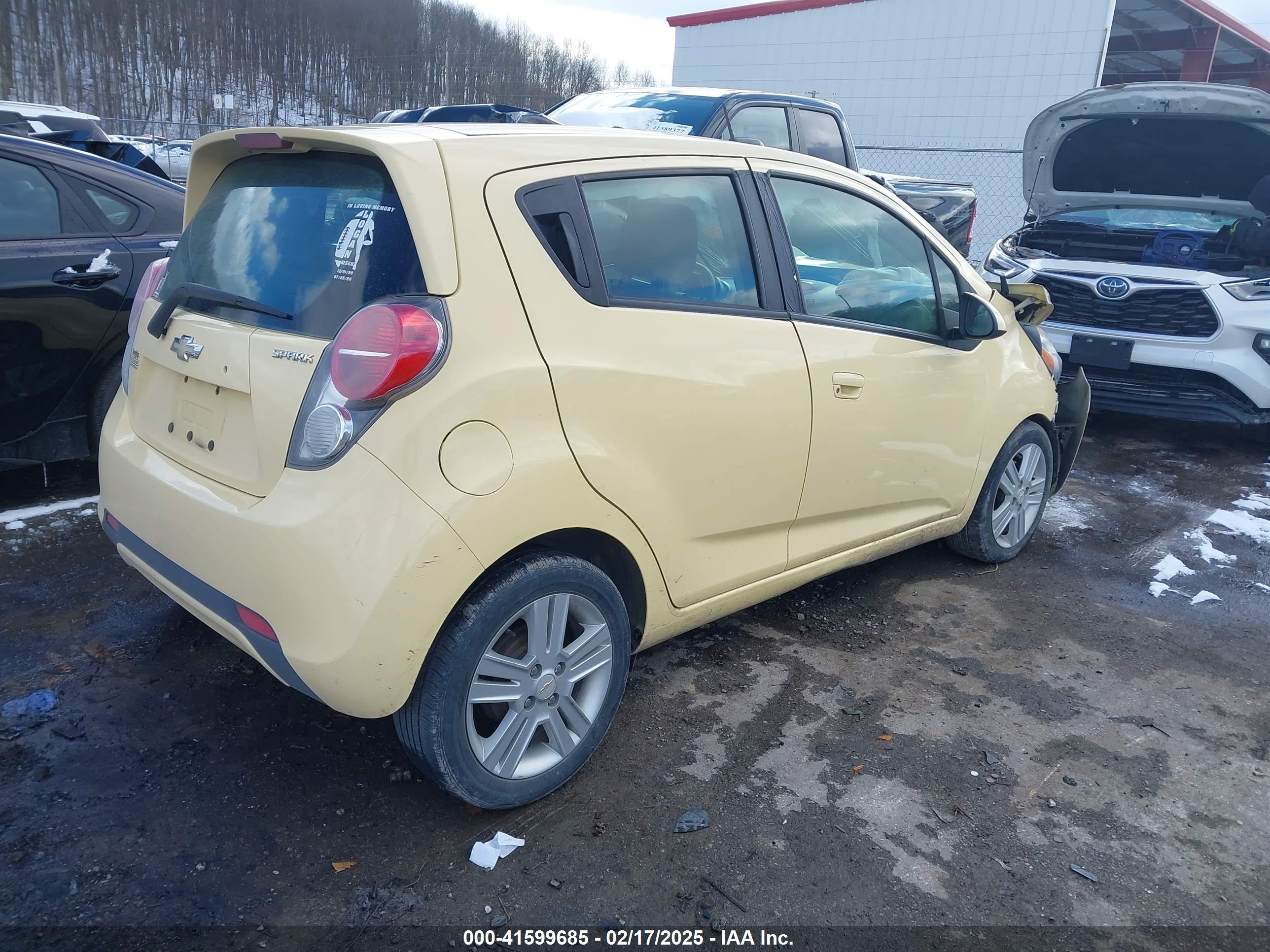 CHEVROLET SPARK image 4