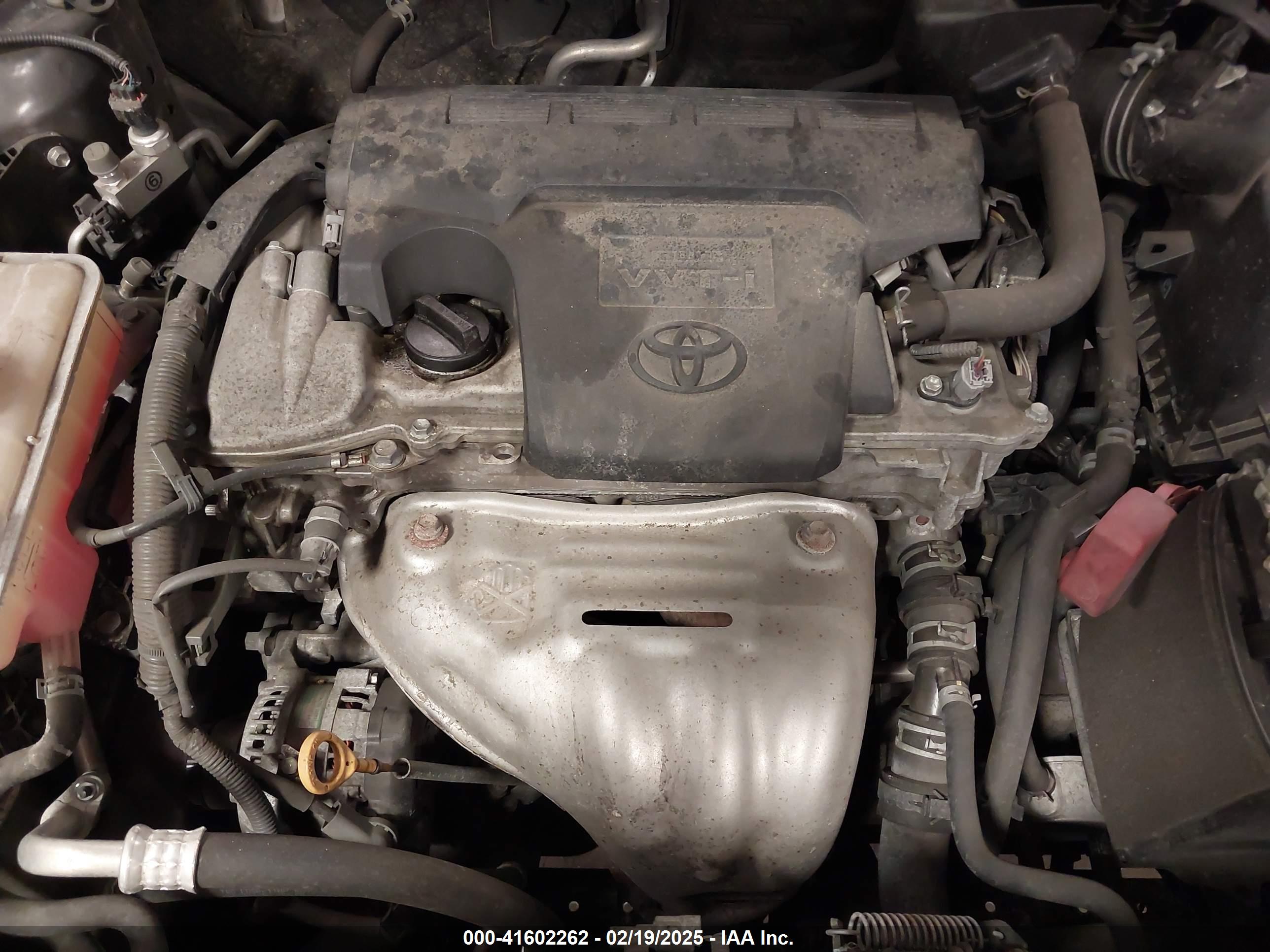 TOYOTA RAV4 image 10