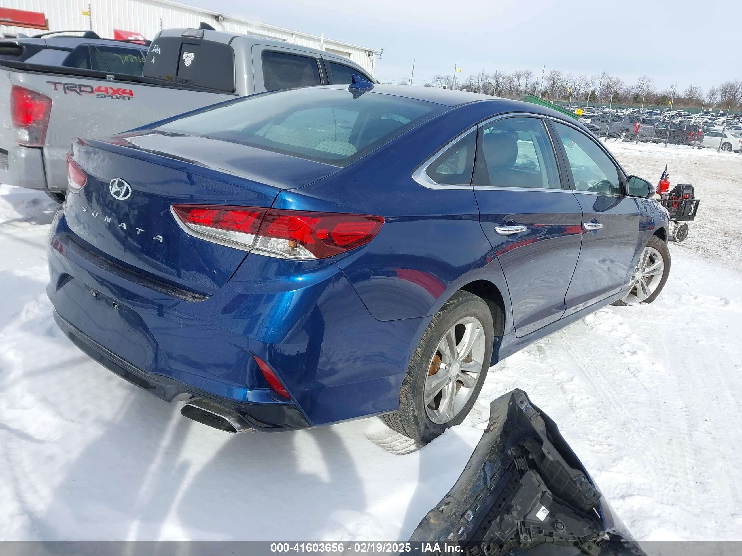 HYUNDAI SONATA image 4