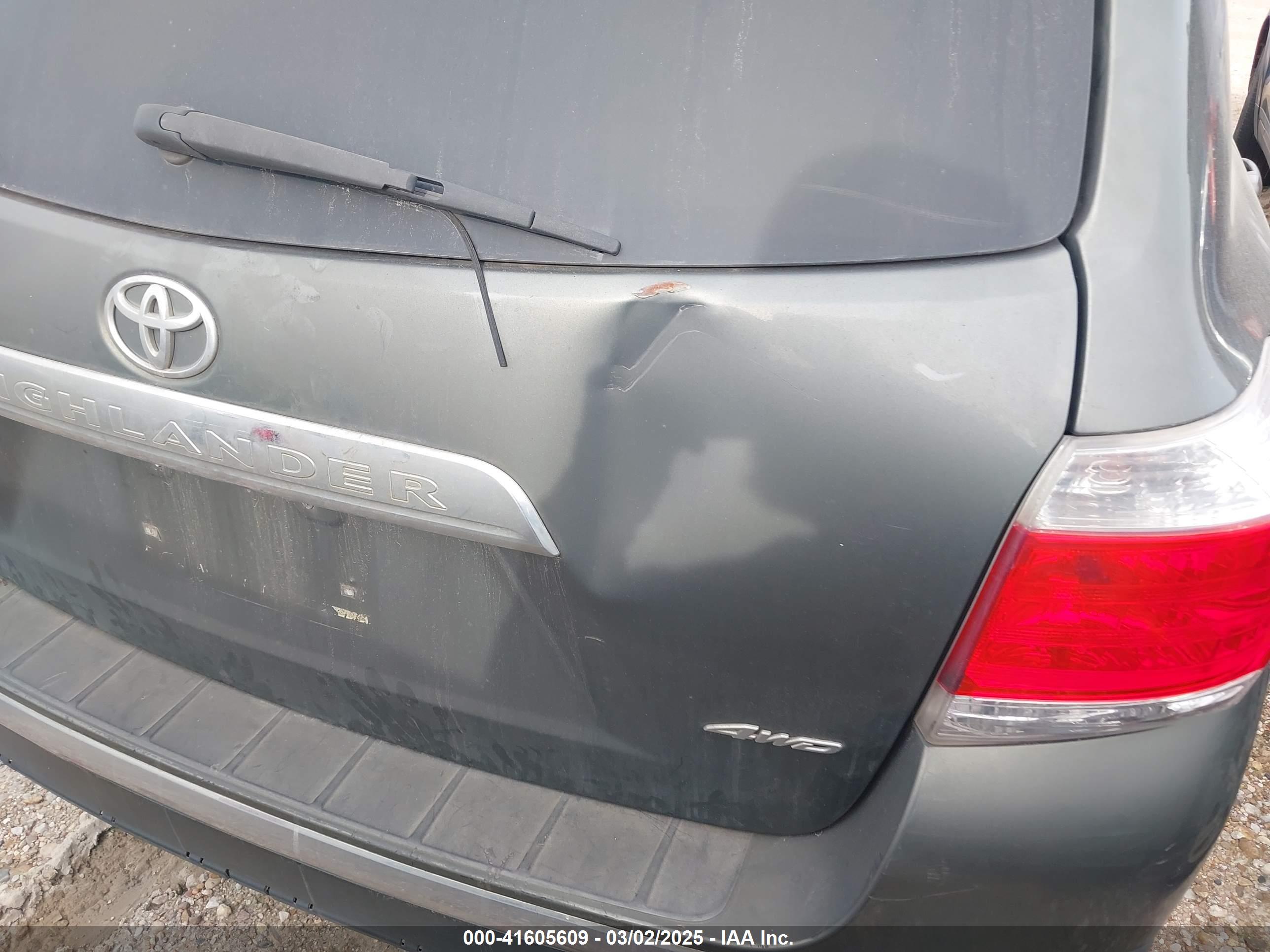 TOYOTA HIGHLANDER image 6