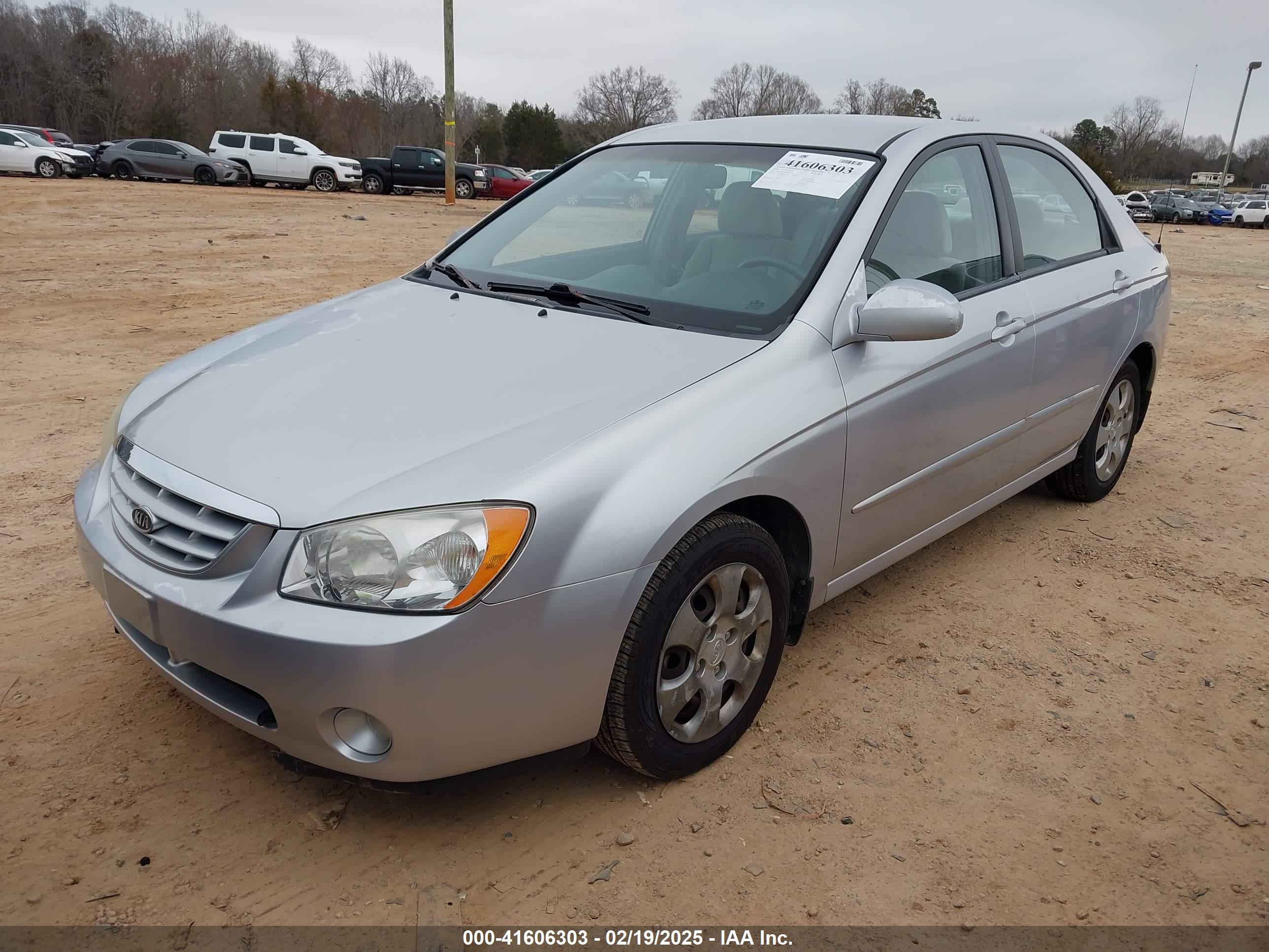 KIA SPECTRA image 2