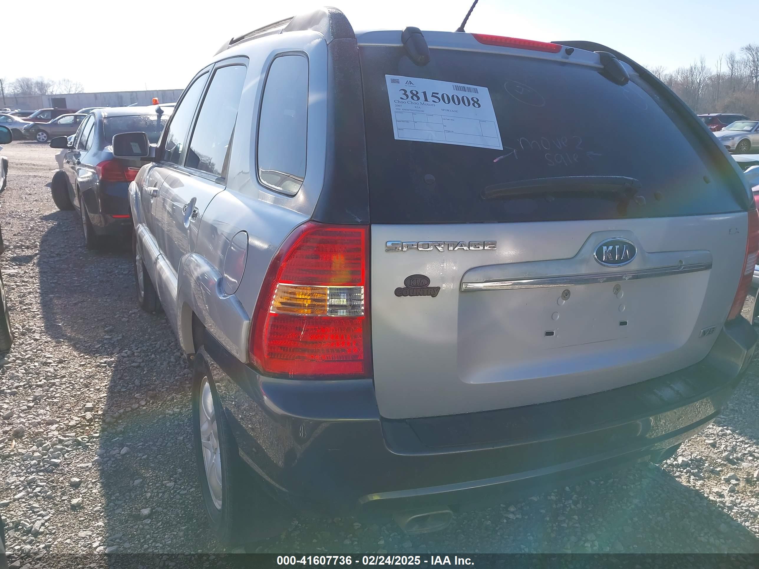 KIA SPORTAGE image 3