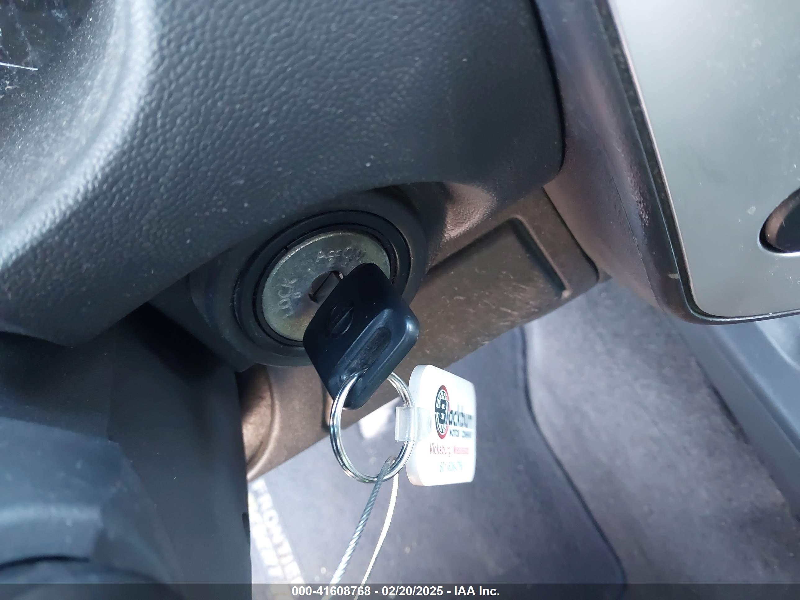 NISSAN FRONTIER image 11