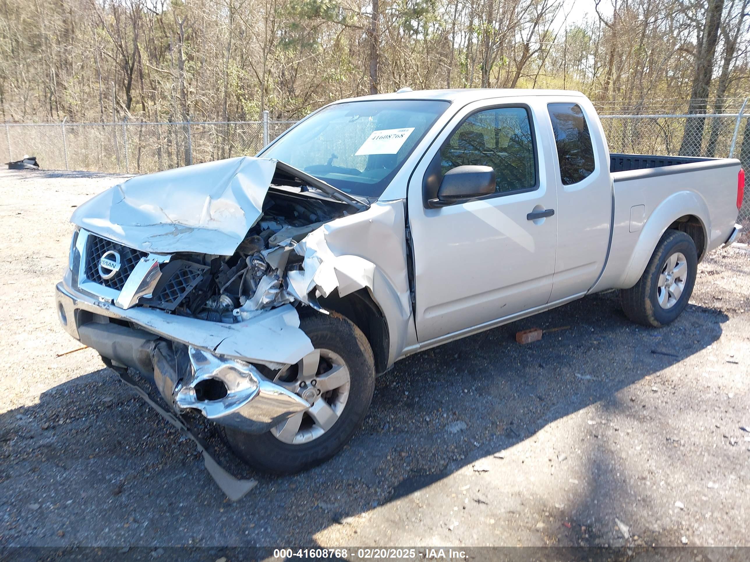 NISSAN FRONTIER image 2