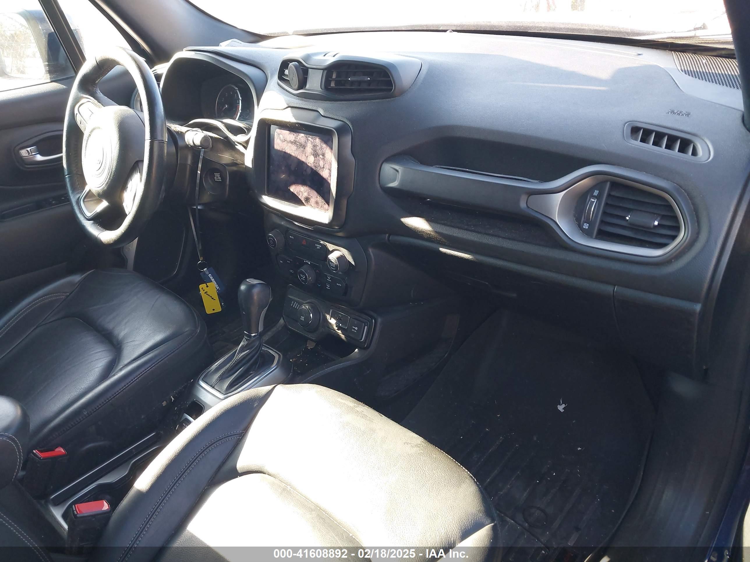 JEEP RENEGADE image 5
