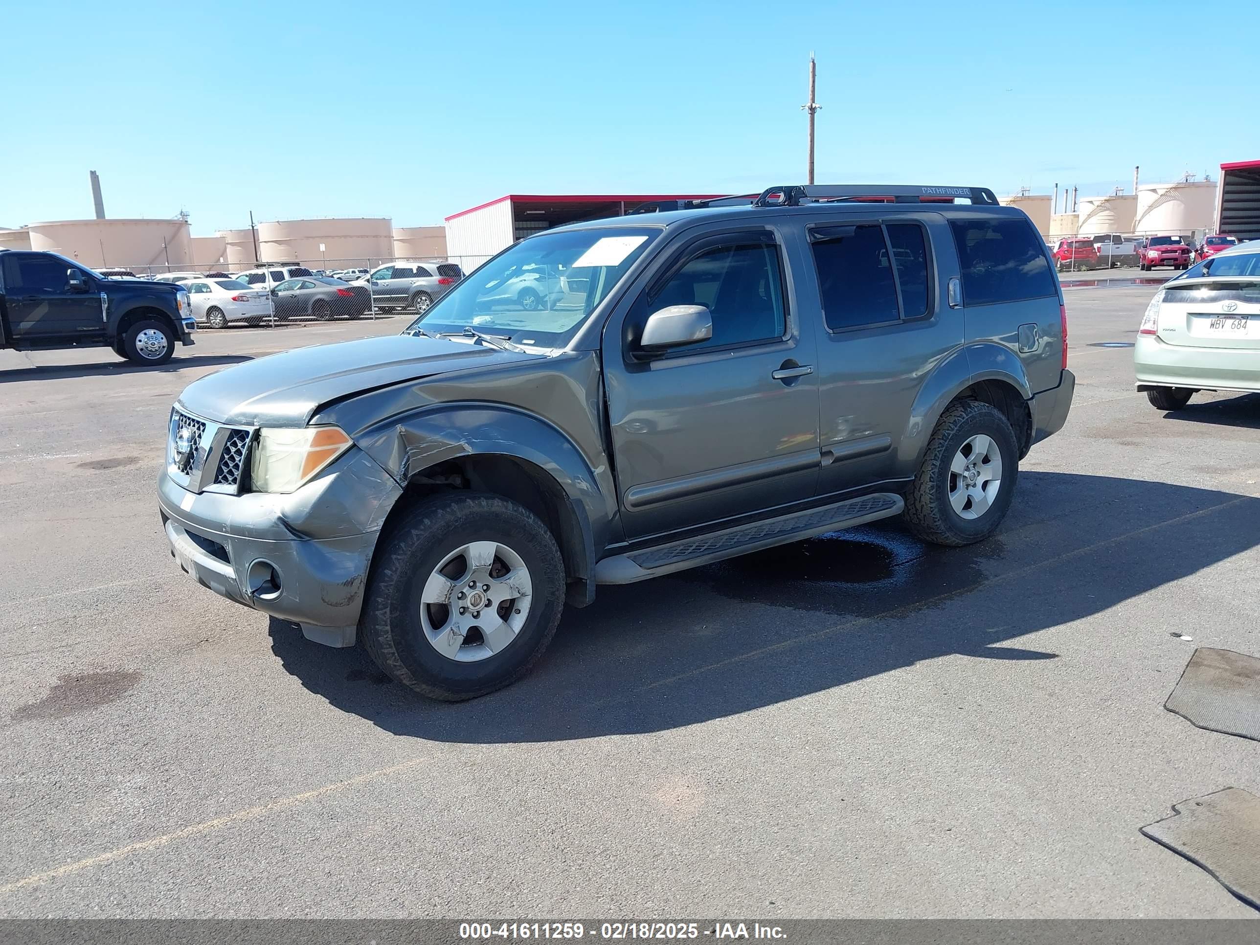 NISSAN PATHFINDER image 2