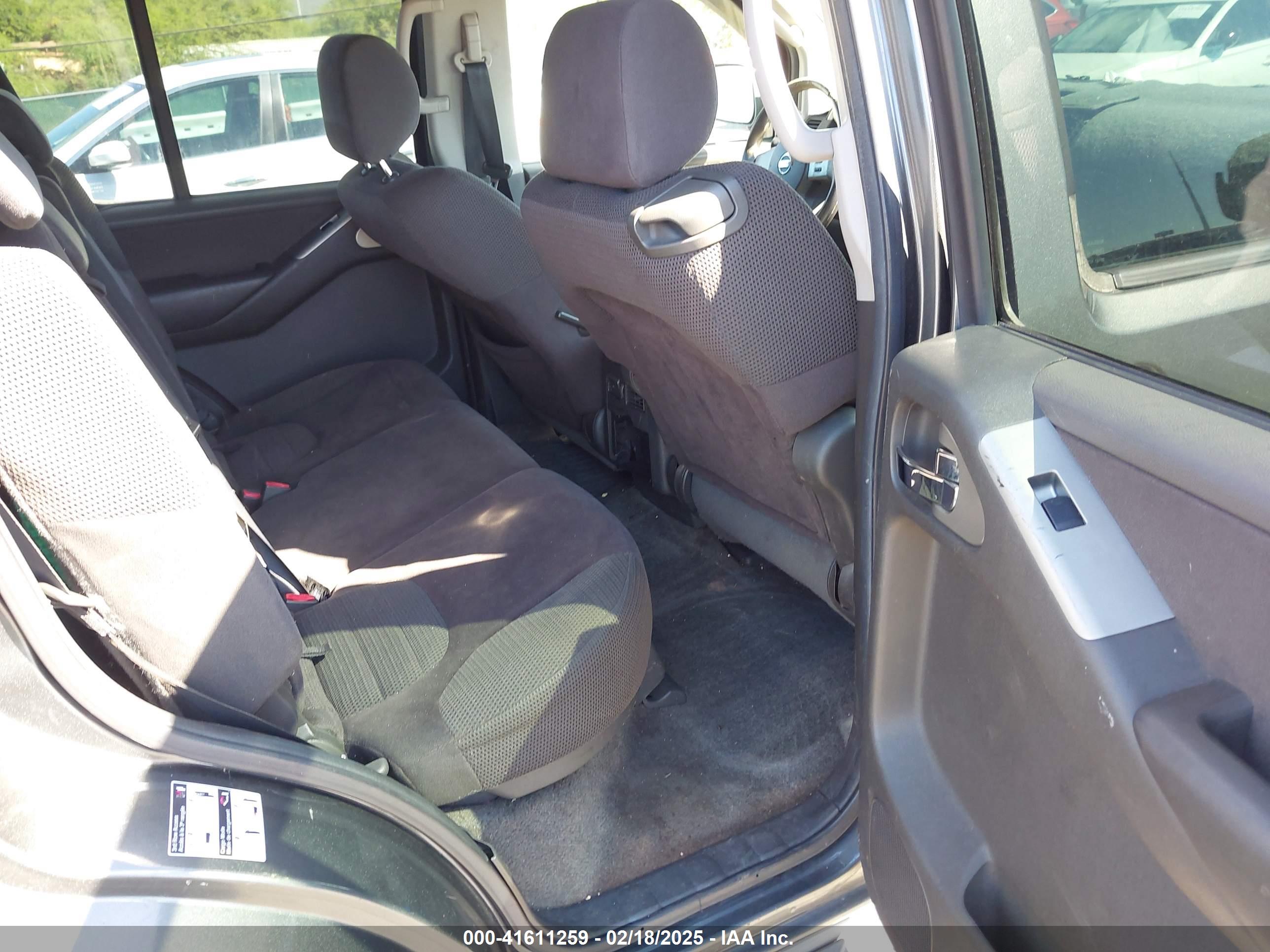 NISSAN PATHFINDER image 8