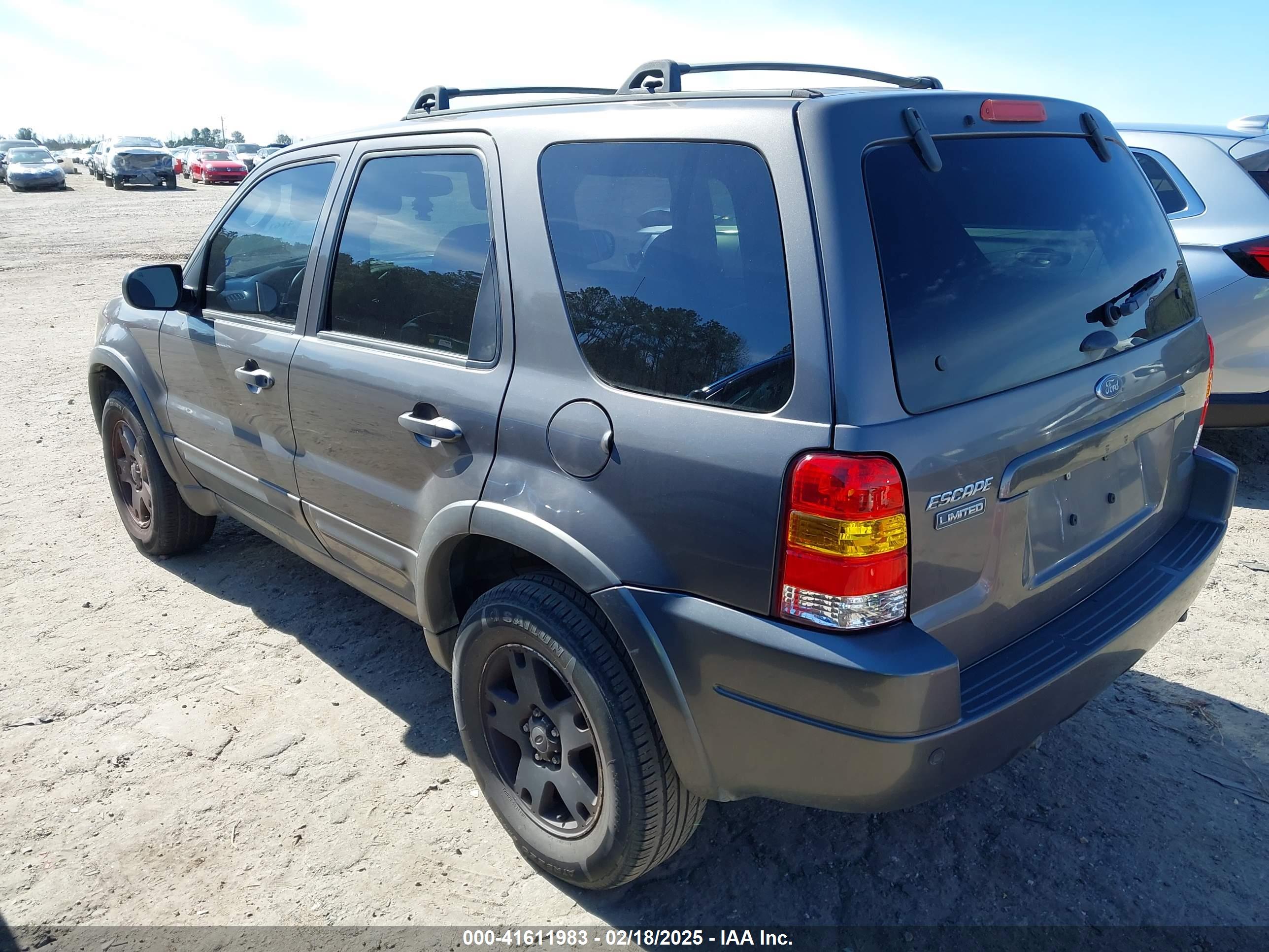 FORD ESCAPE image 3