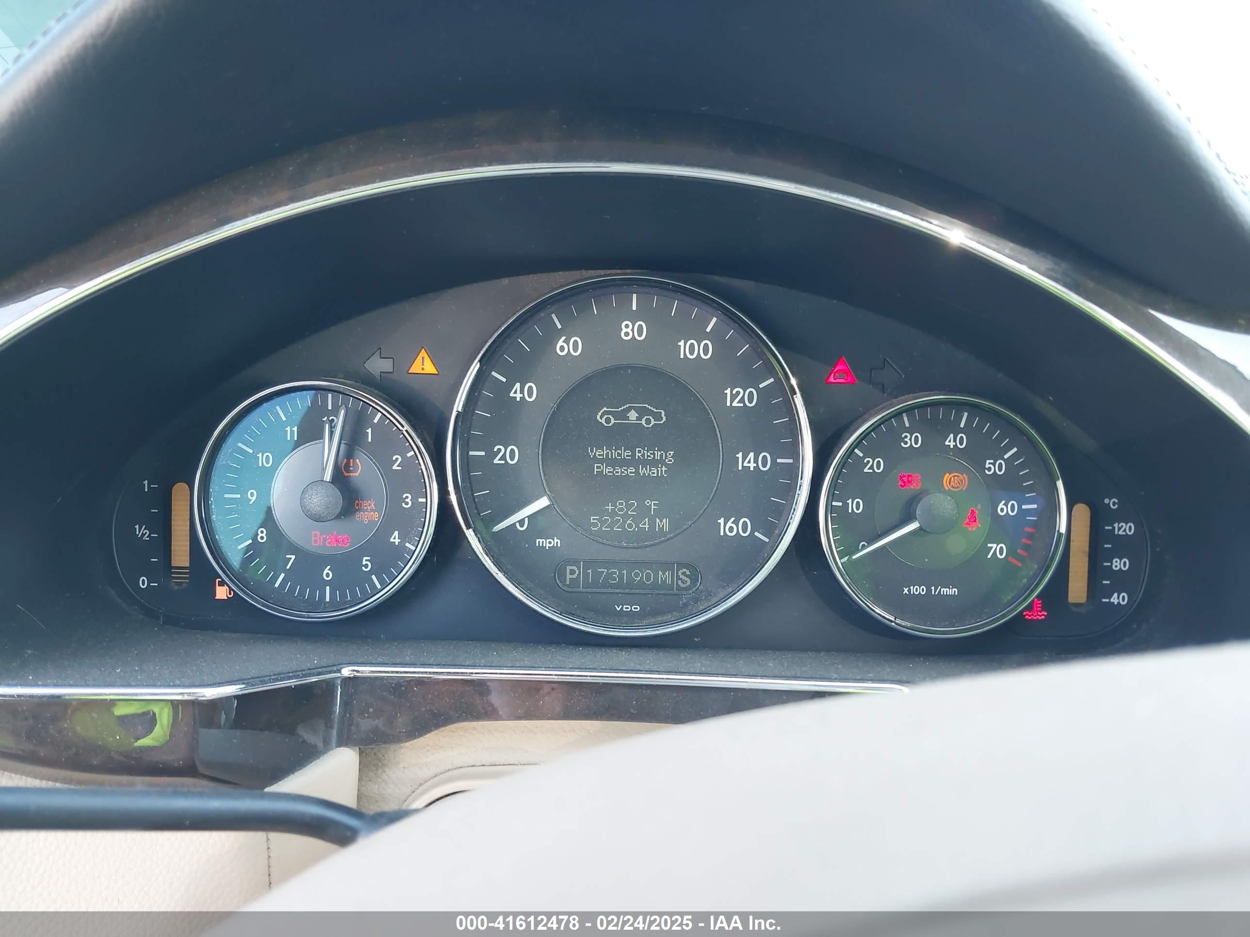 MERCEDES-BENZ CLS image 7