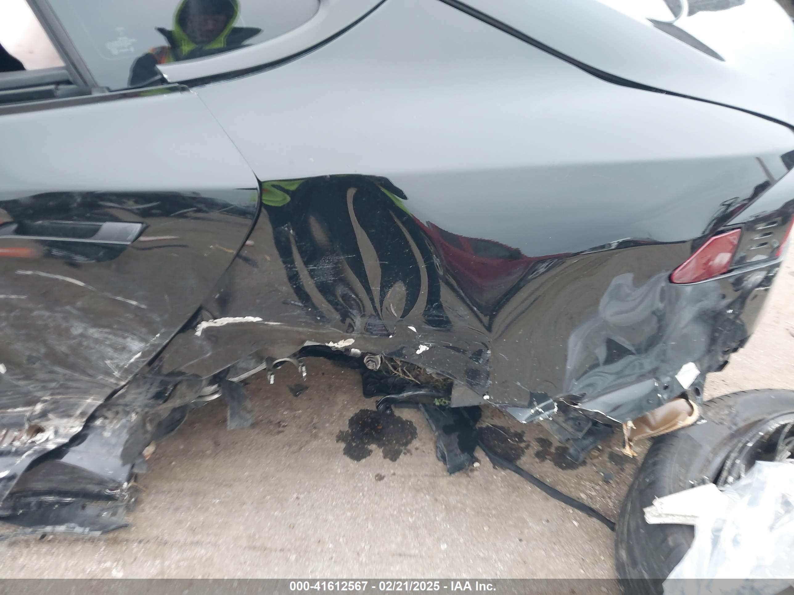 TESLA MODEL image 6
