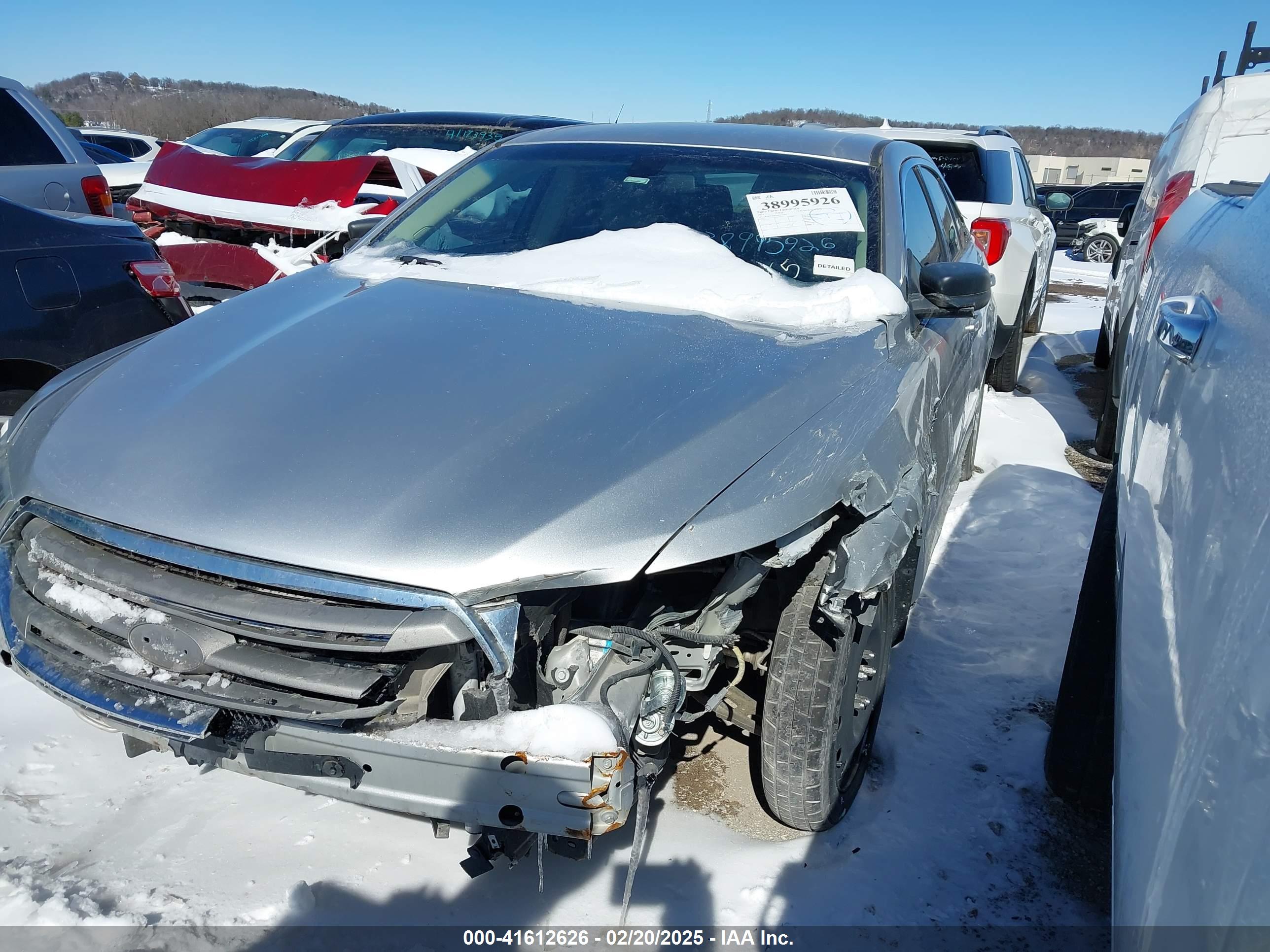 FORD TAURUS image 2