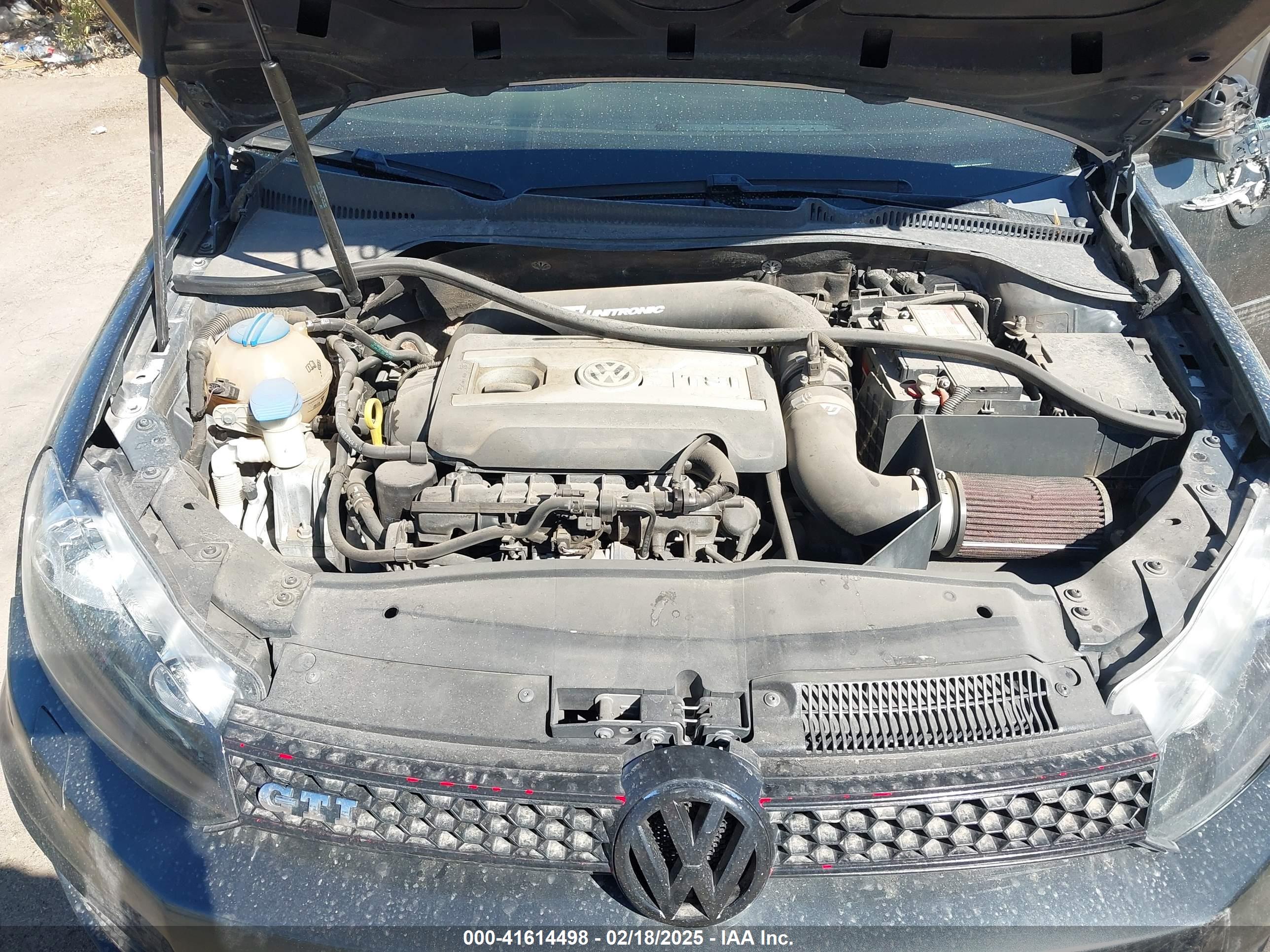 VOLKSWAGEN GTI image 10