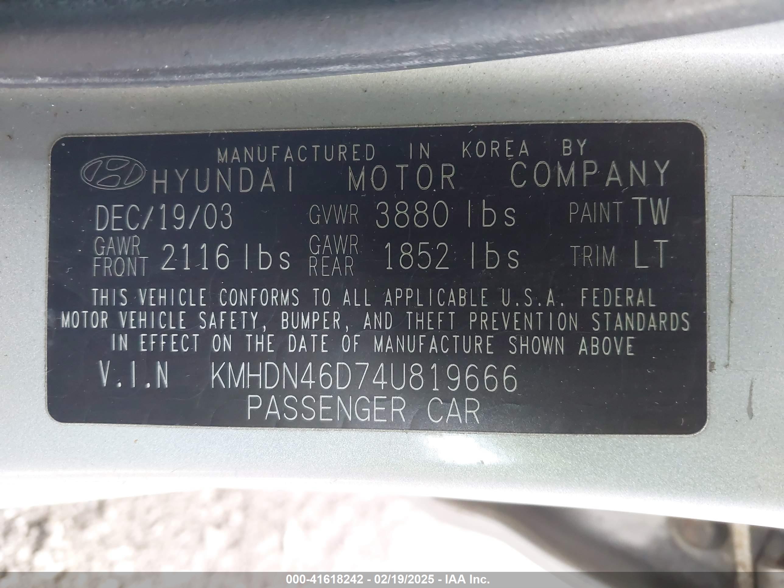 HYUNDAI ELANTRA image 9