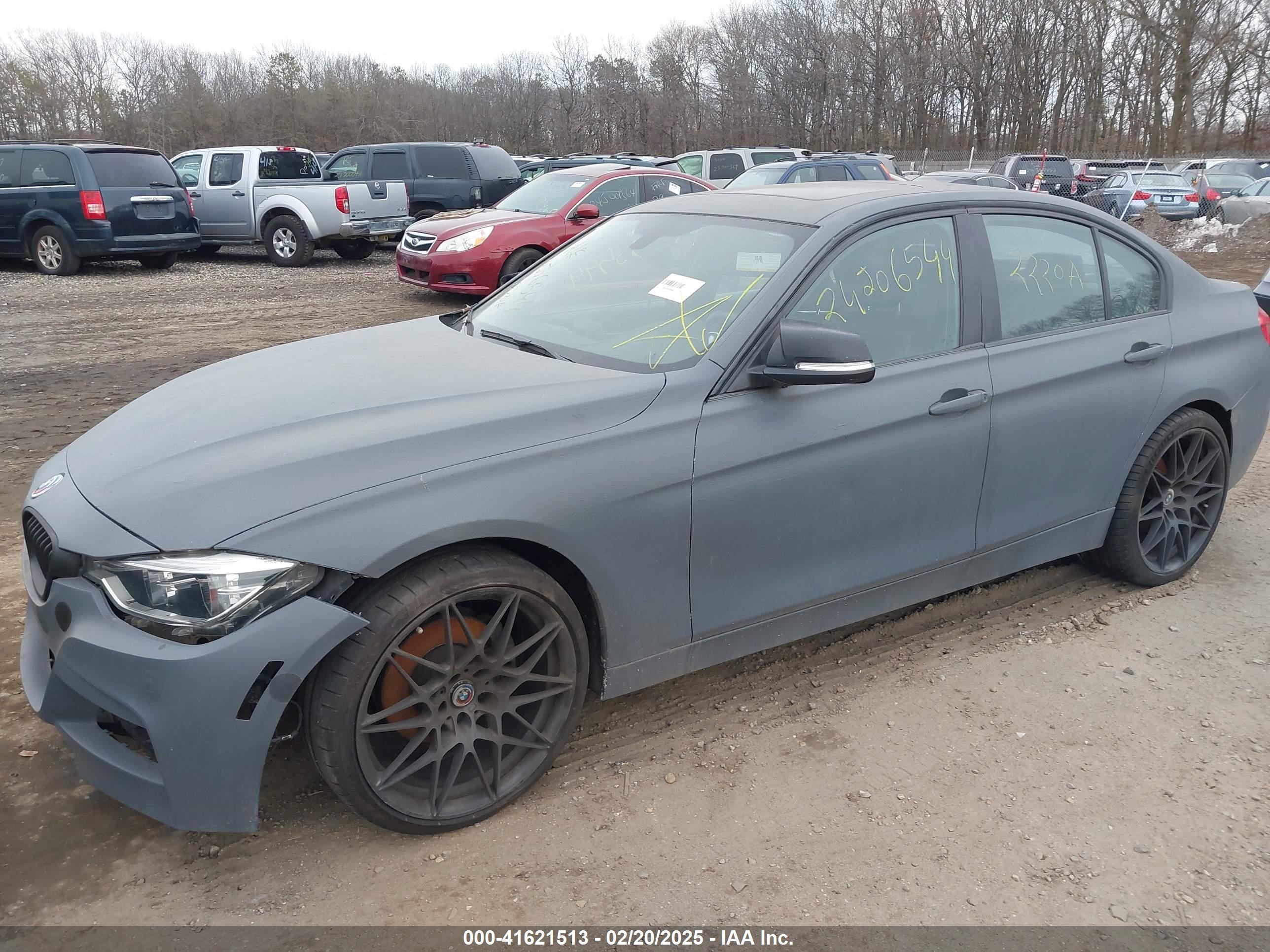 BMW 330I image 2
