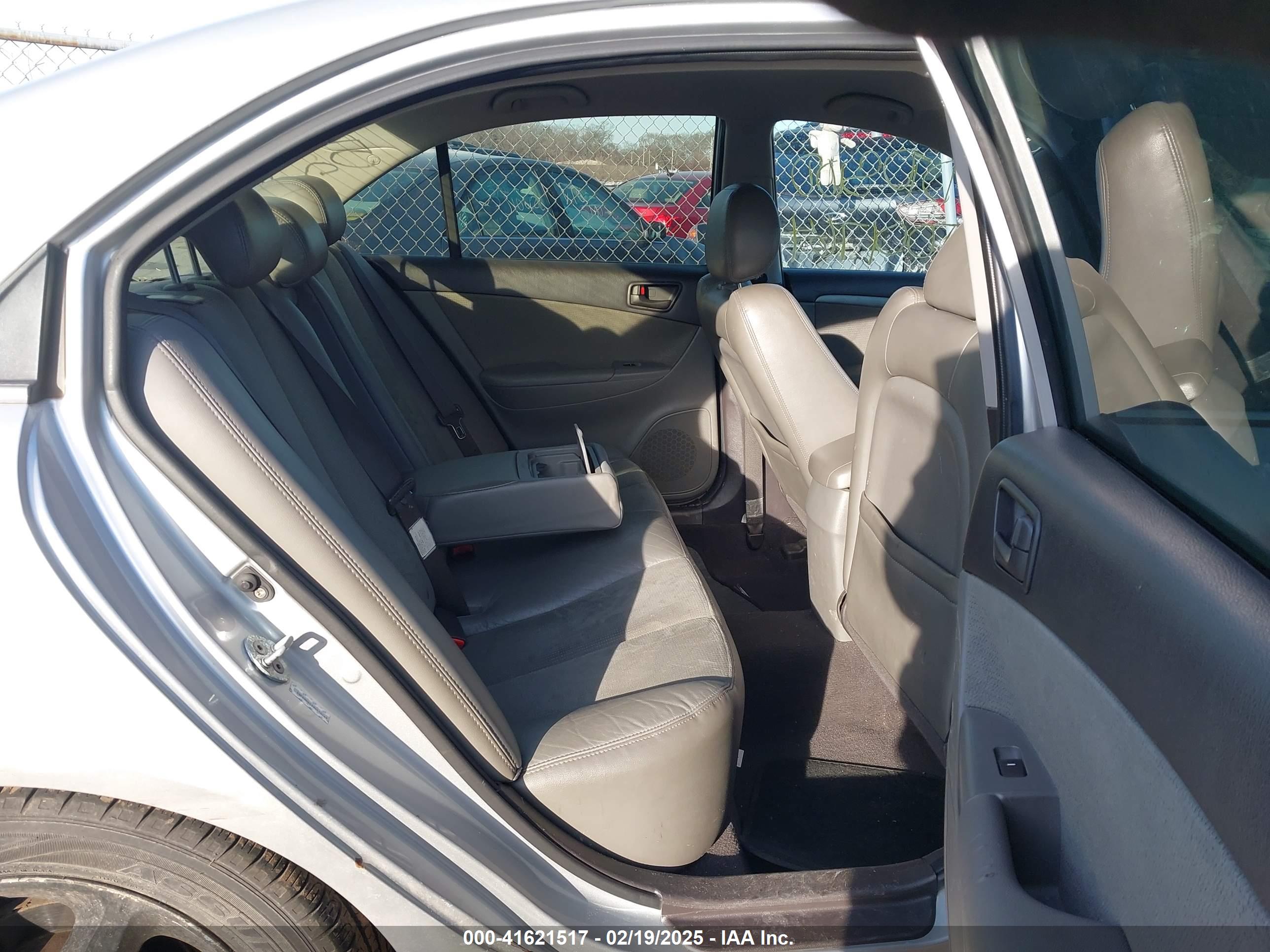 HYUNDAI SONATA image 8
