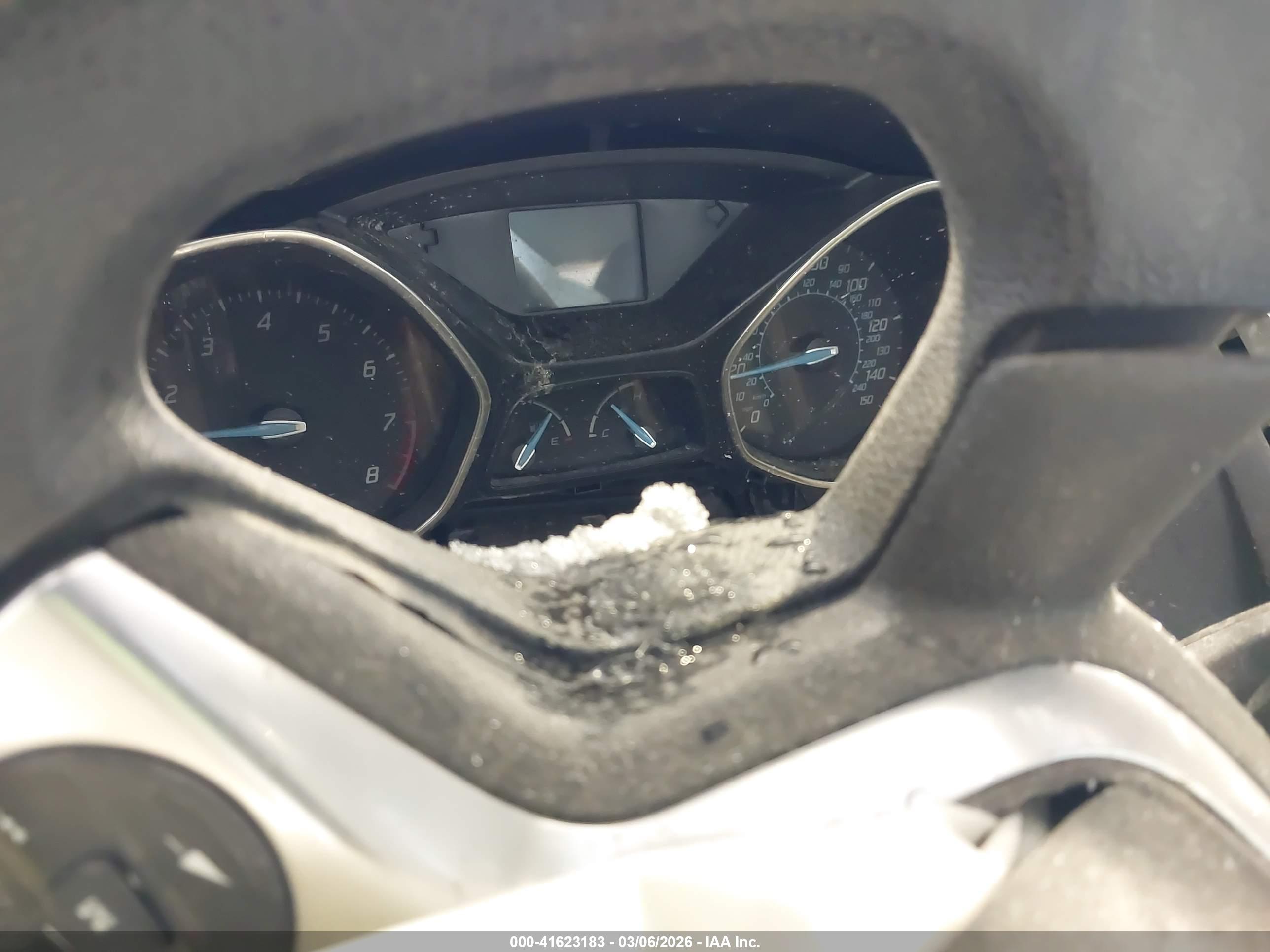 FORD FOCUS image 7
