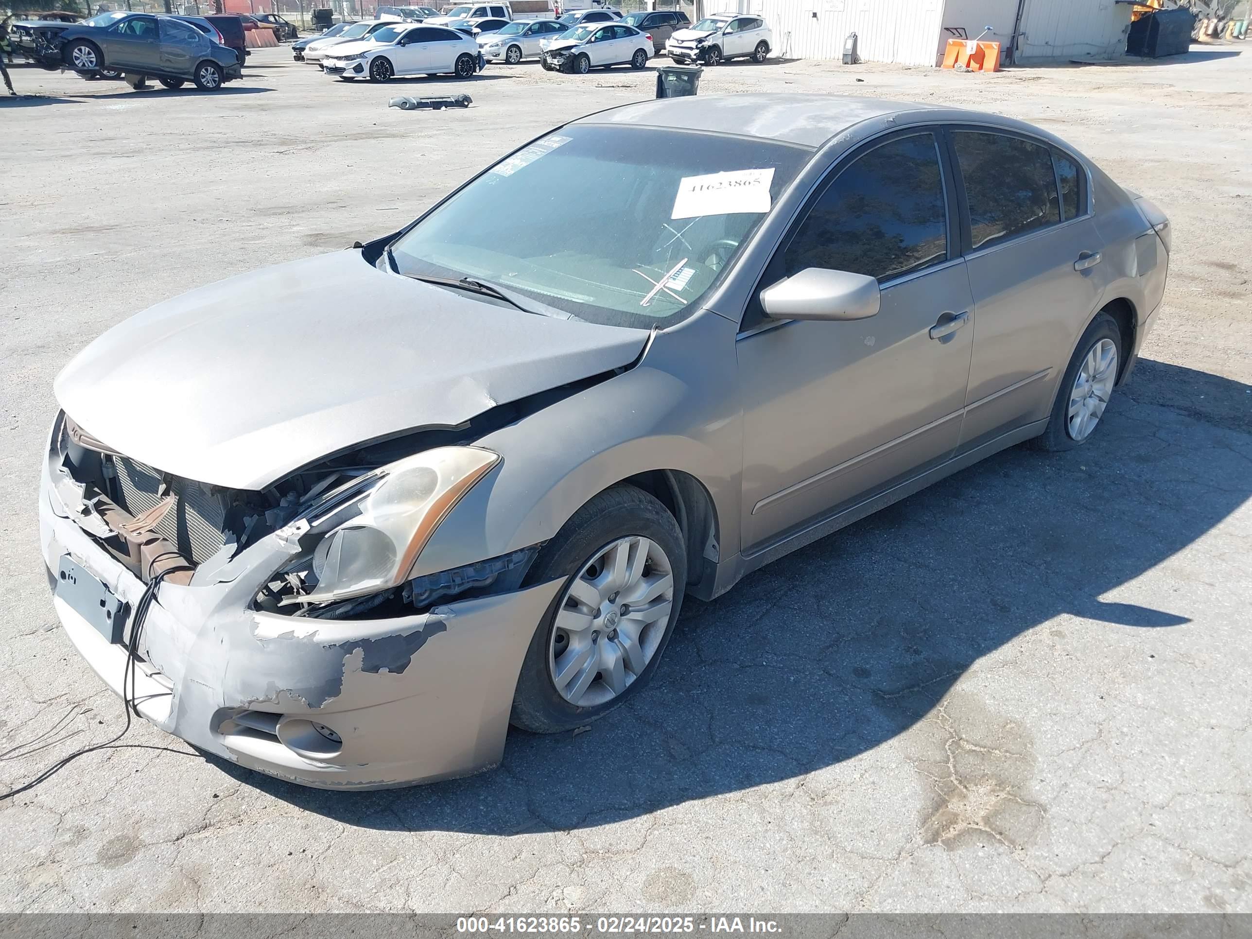 NISSAN ALTIMA image 2
