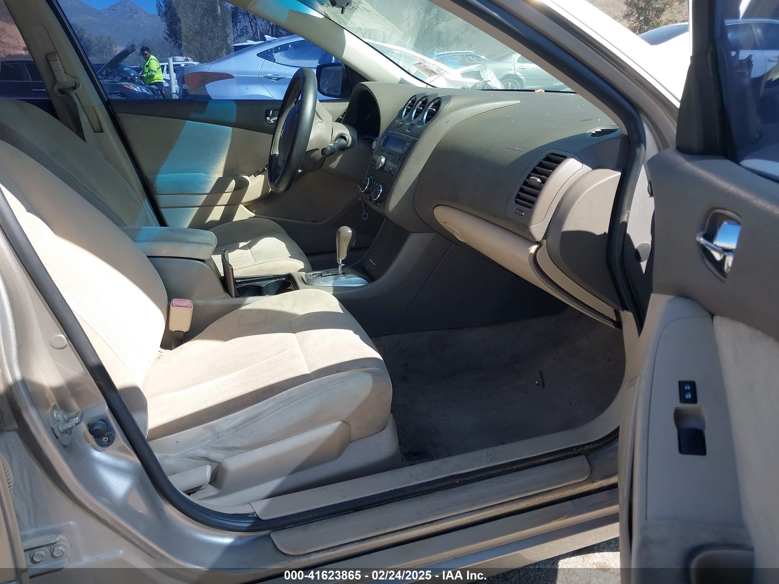NISSAN ALTIMA image 5