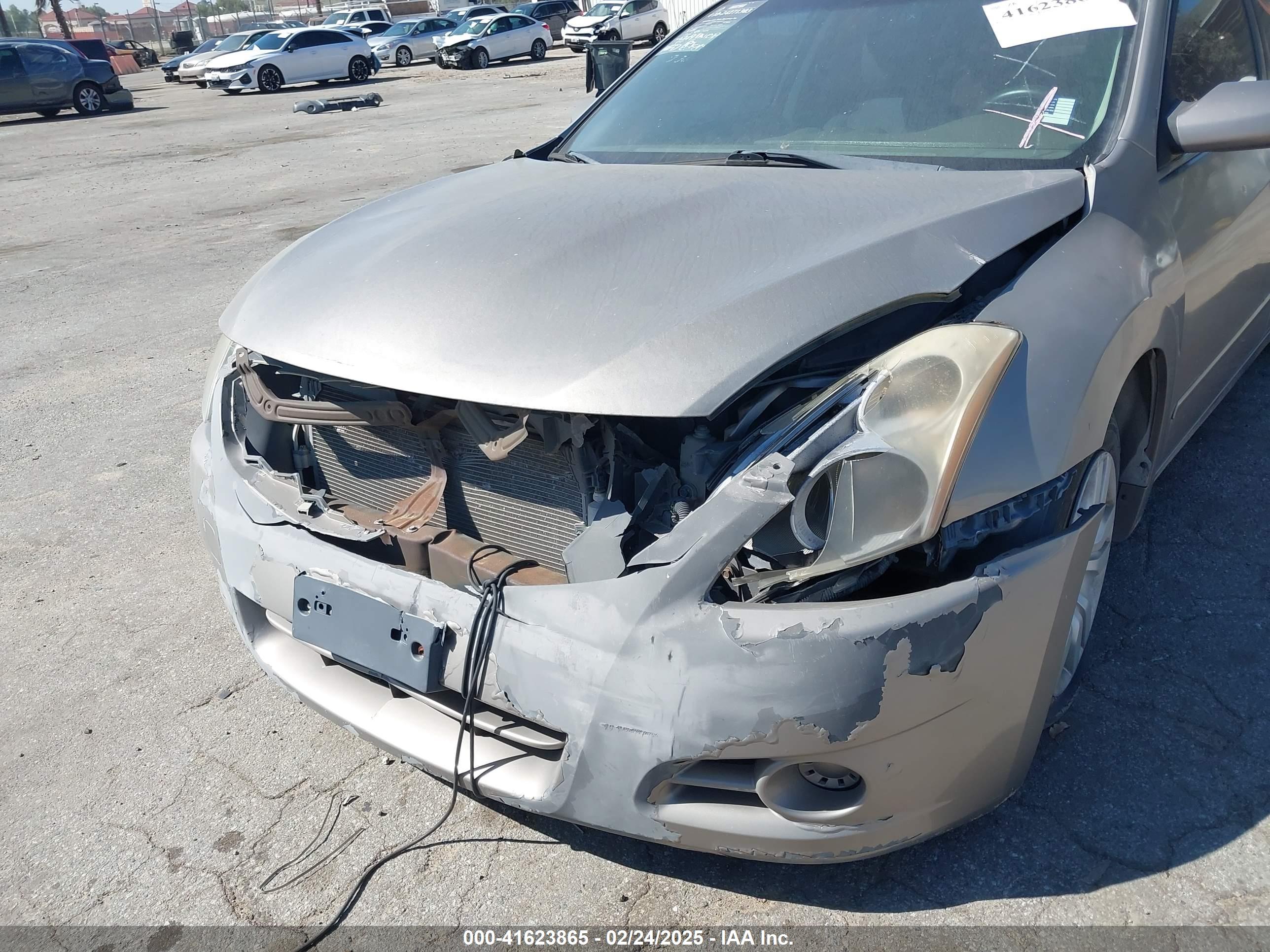 NISSAN ALTIMA image 6