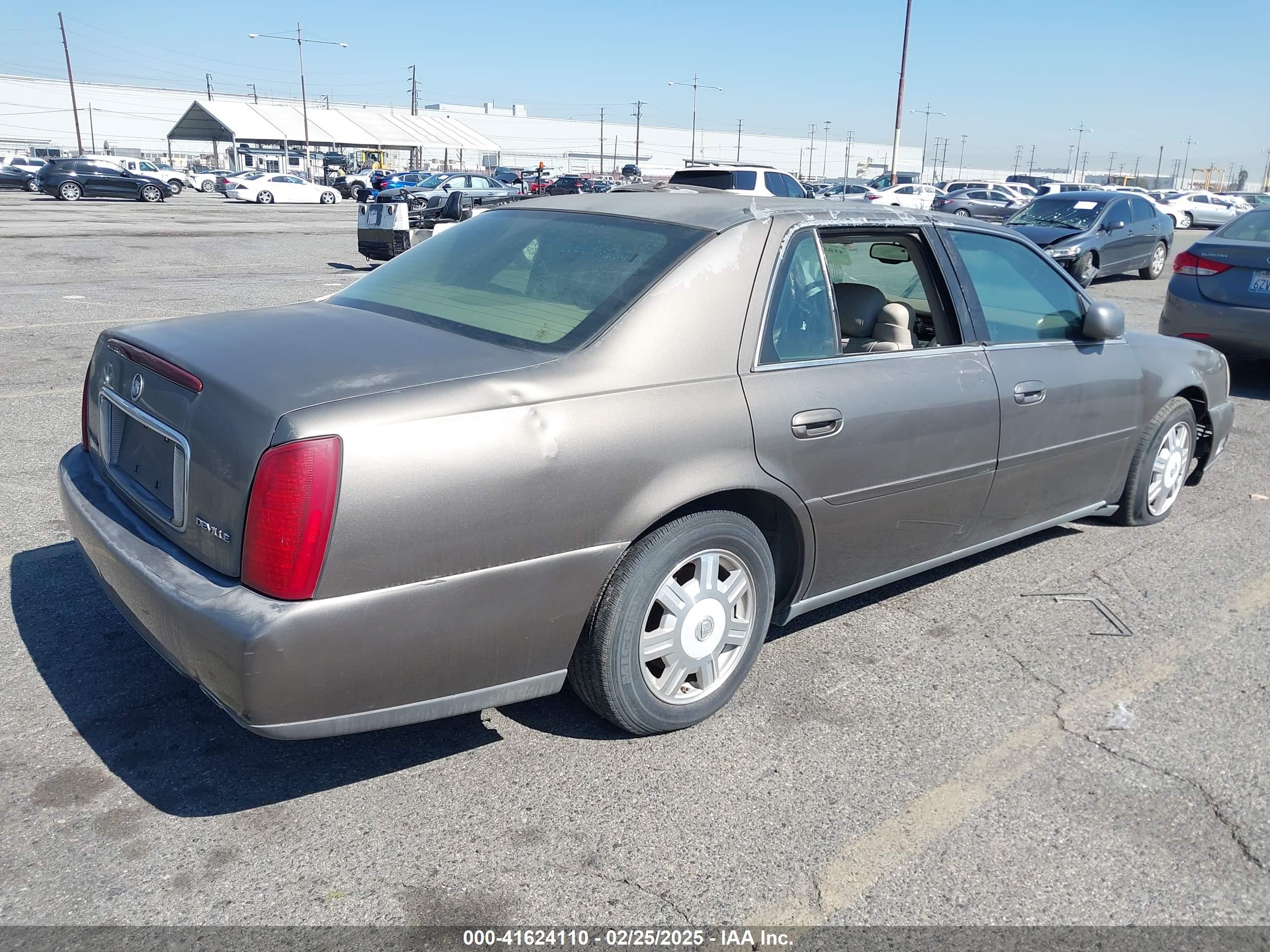 CADILLAC DEVILLE image 4