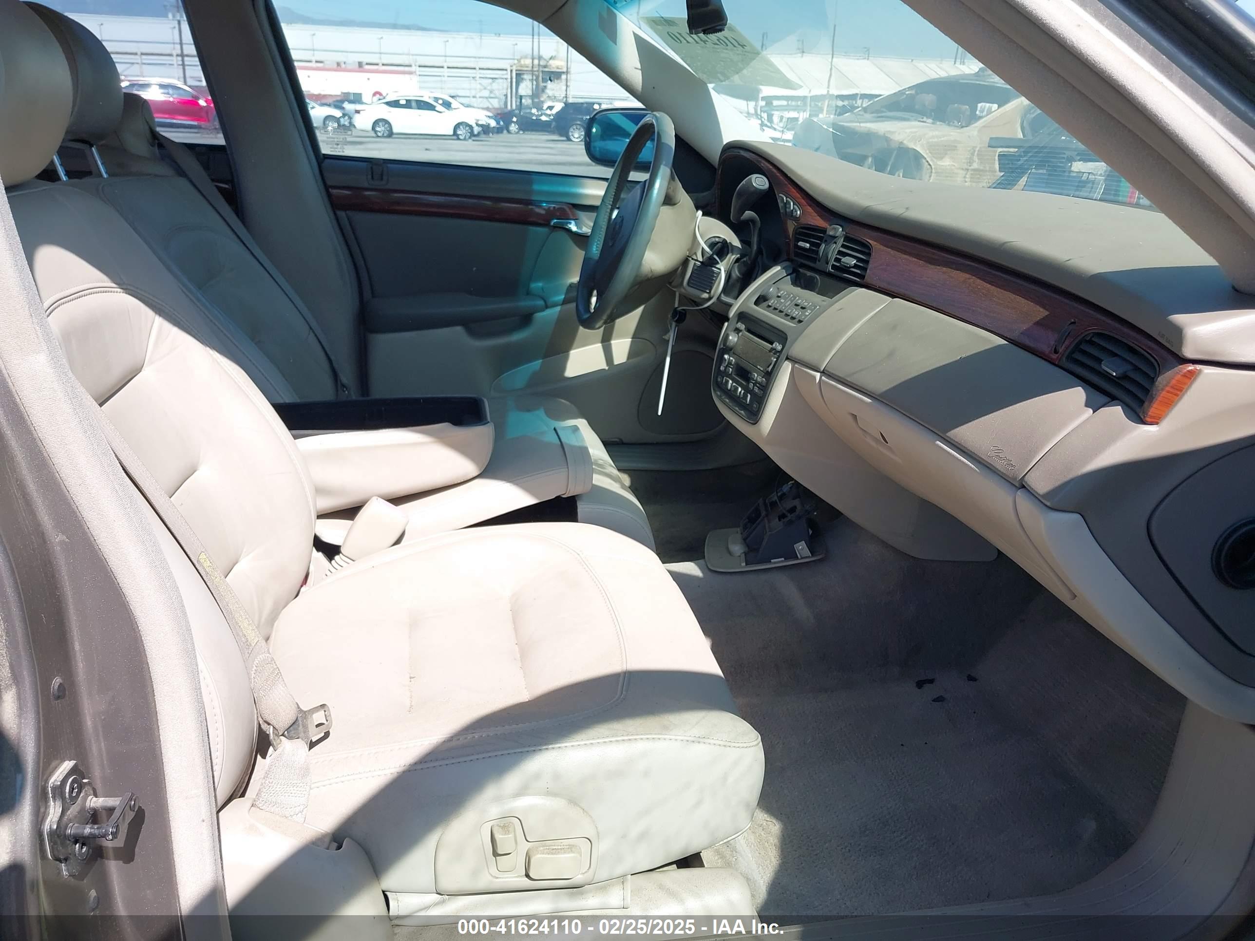 CADILLAC DEVILLE image 5