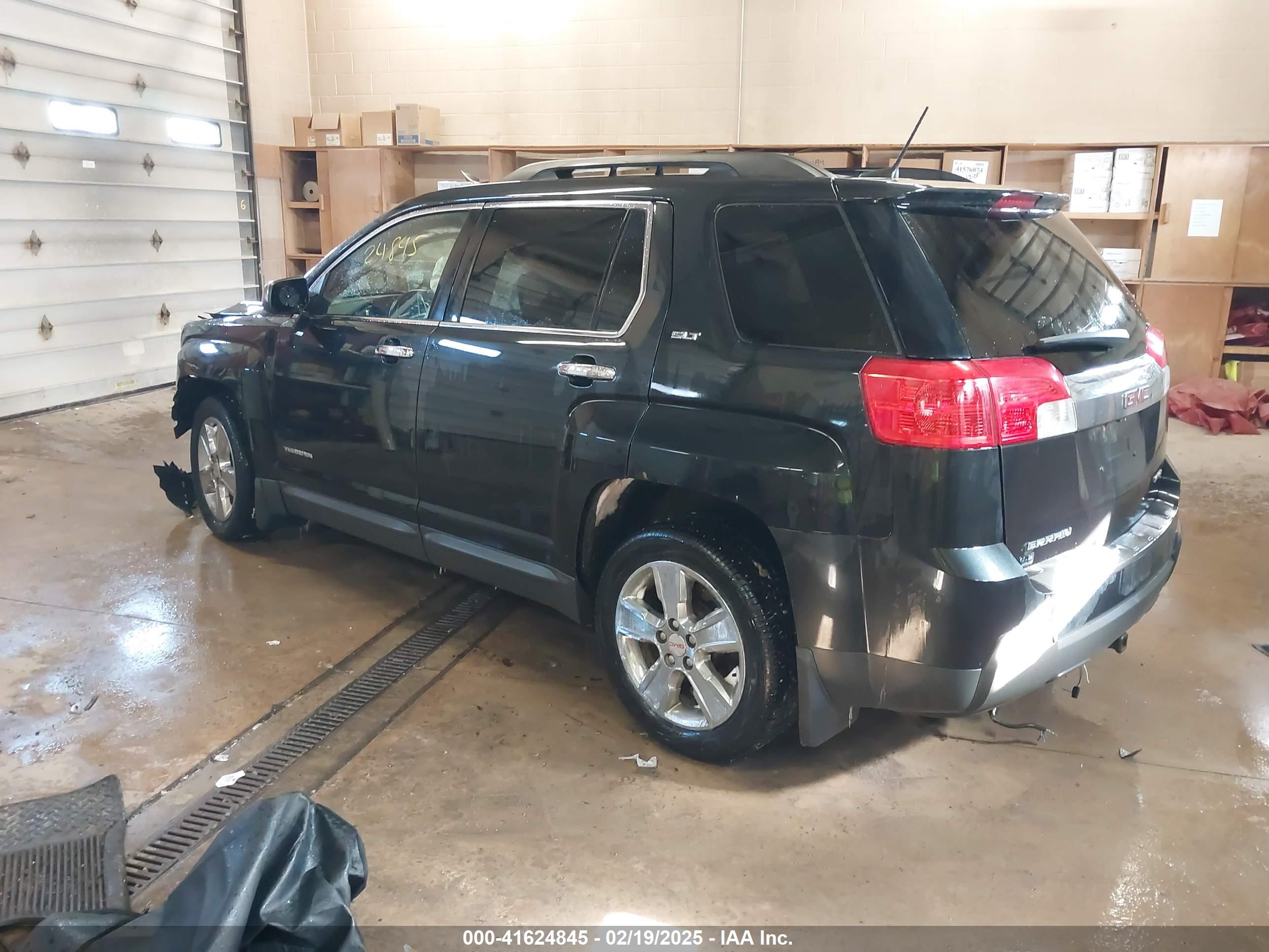 GMC TERRAIN image 3
