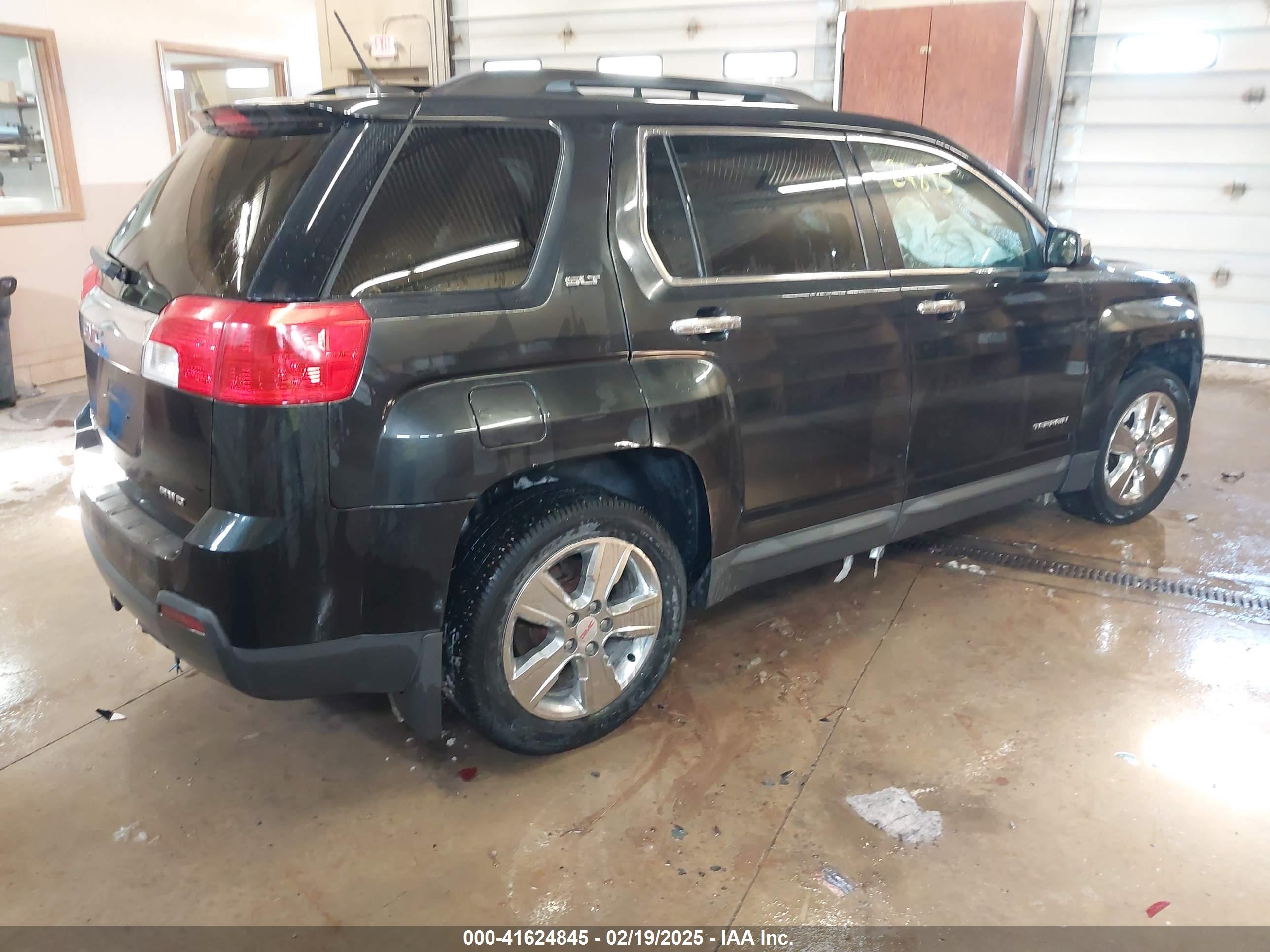 GMC TERRAIN image 4