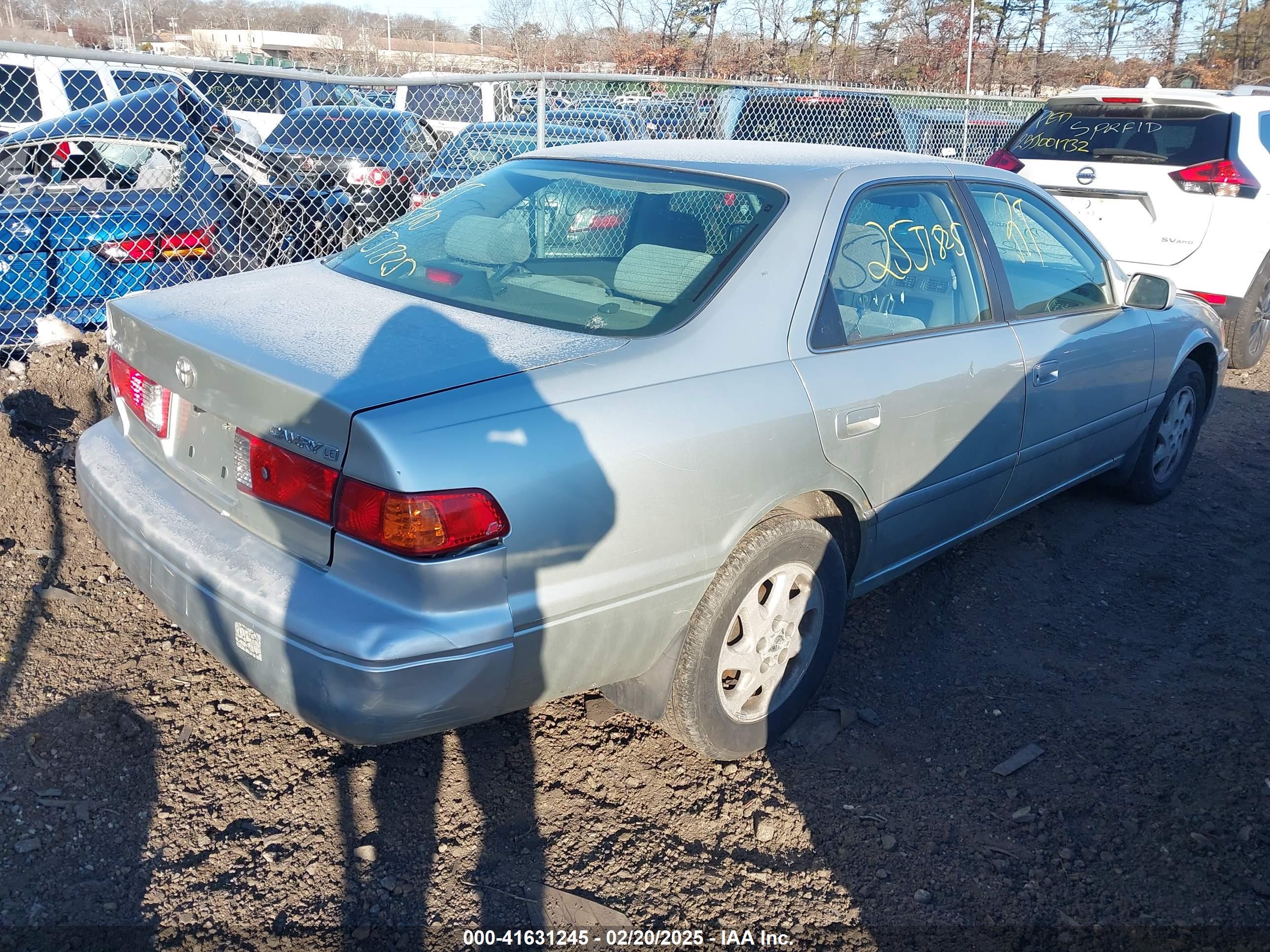 TOYOTA CAMRY image 4