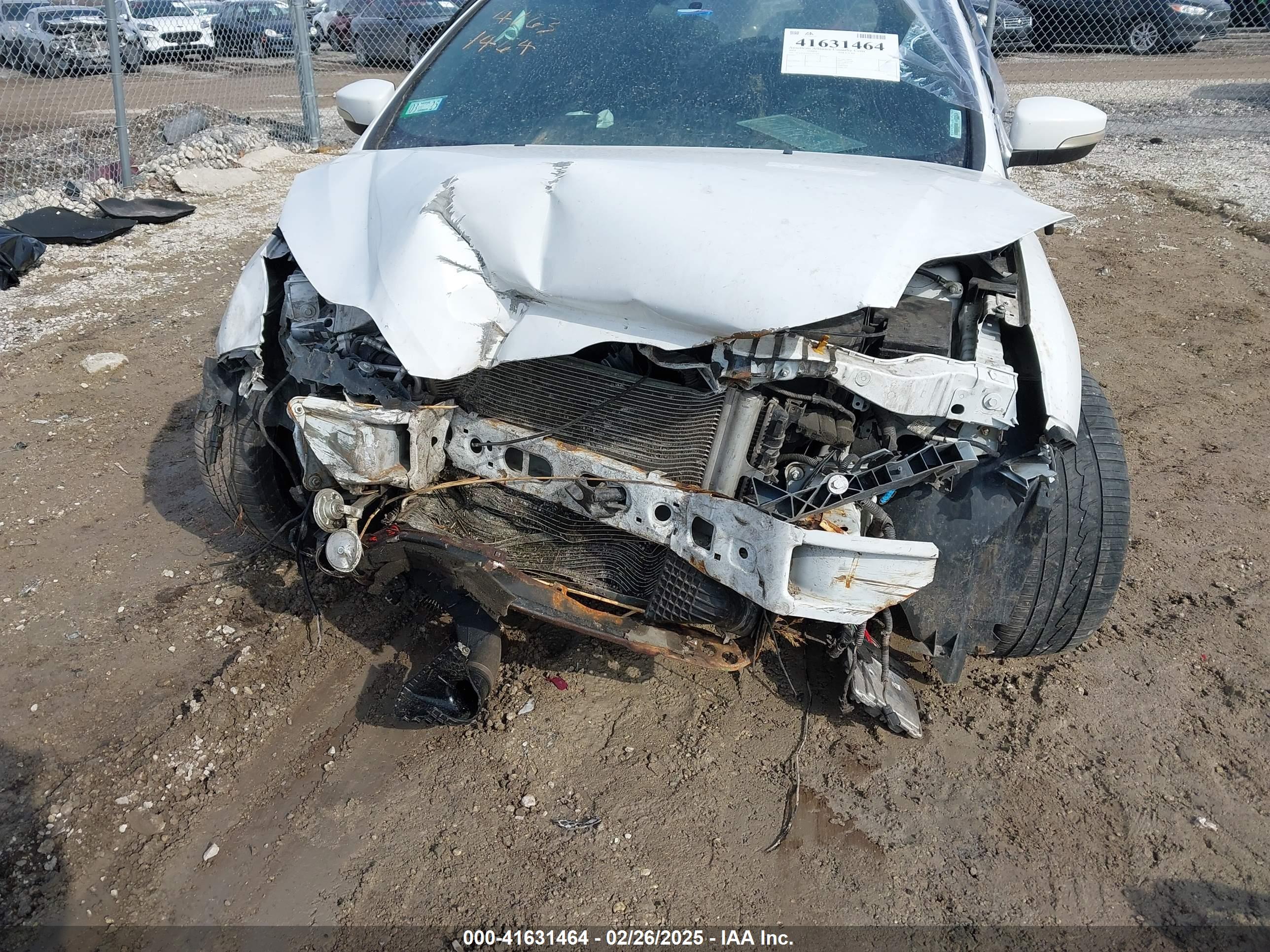 FORD FOCUS image 6
